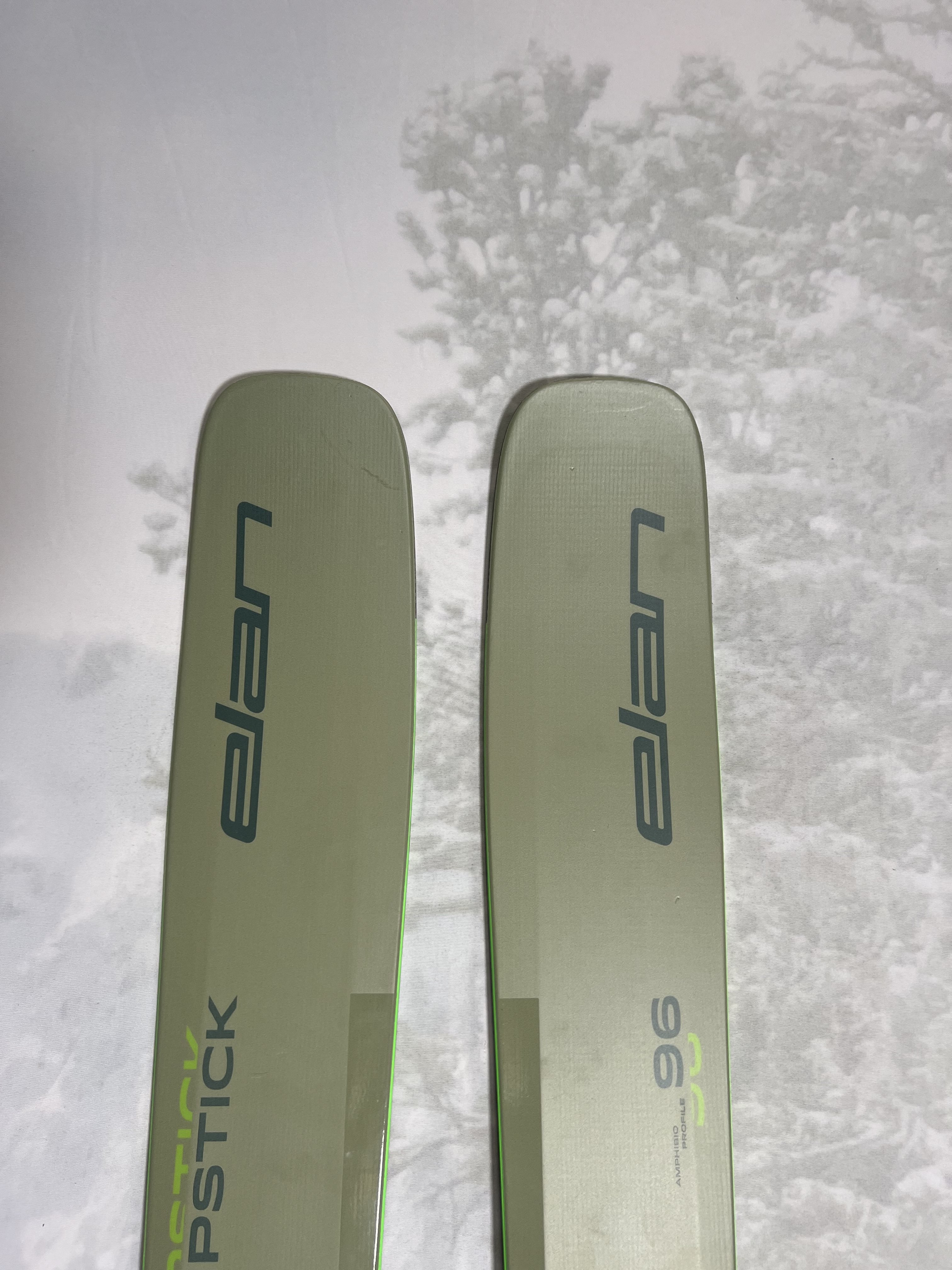 Lightly Used 2025 Elan Ripstick 96 - 189cm w/ Tyrollia Attack 13 adjustable GW bindings