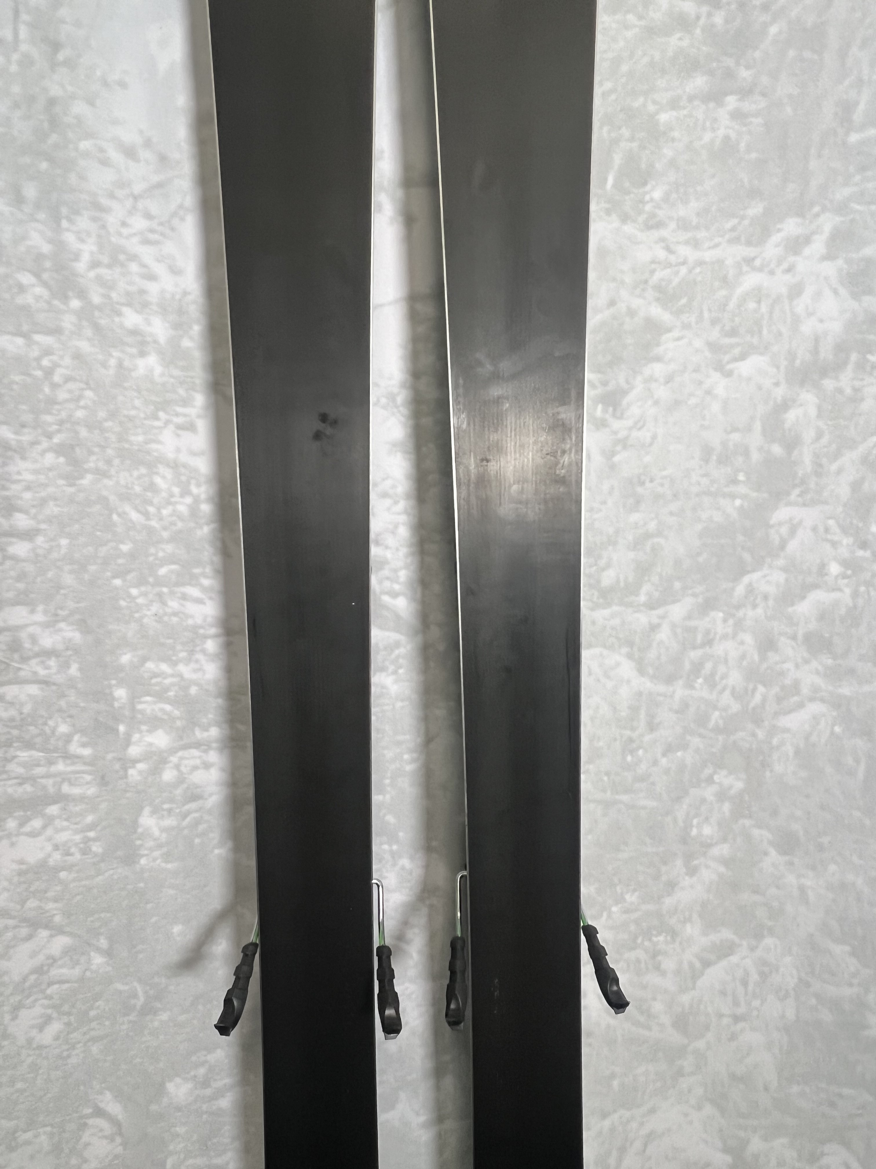Lightly Used 2025 Elan Ripstick 96 - 189cm w/ Tyrollia Attack 13 adjustable GW bindings