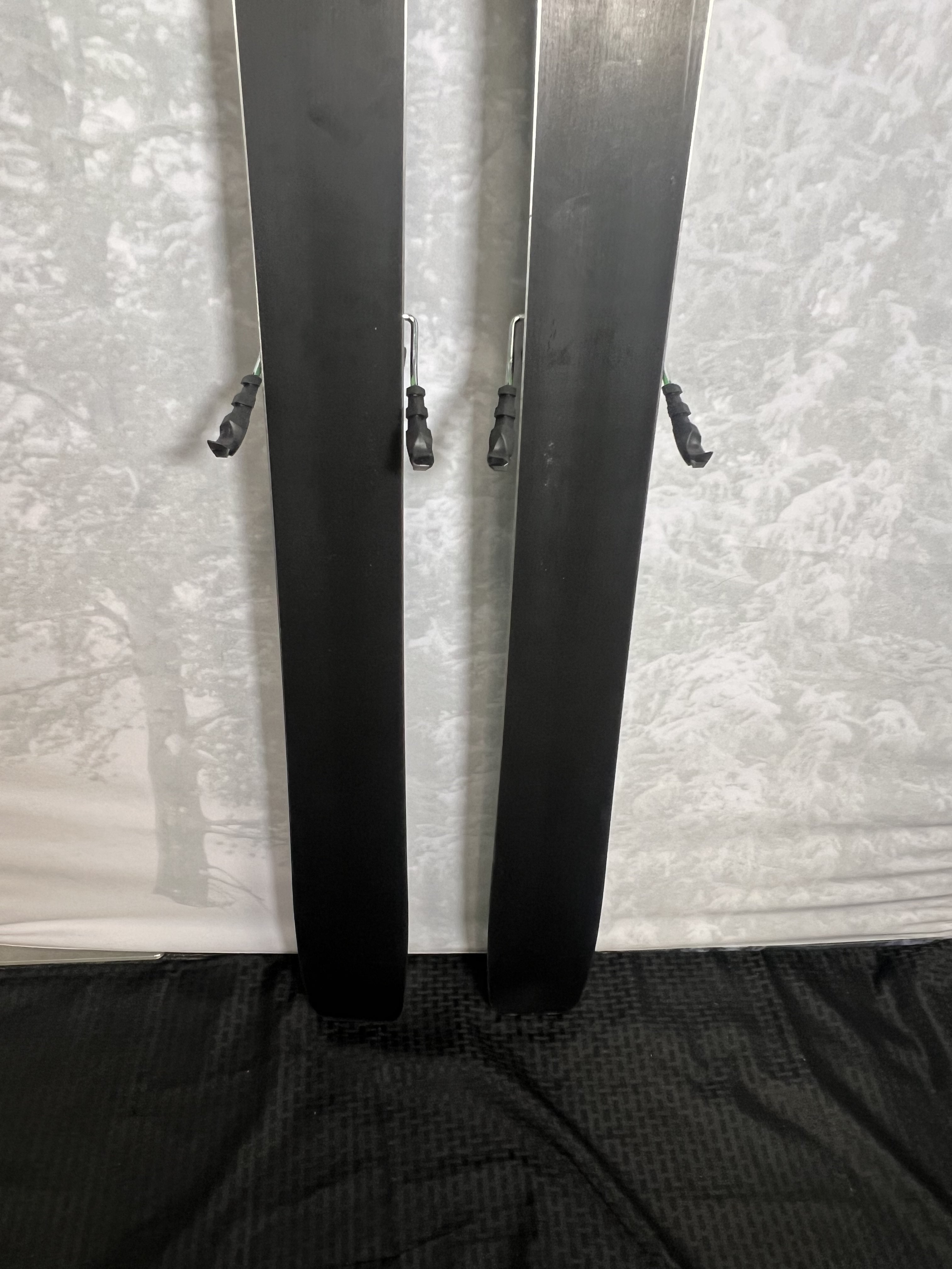Lightly Used 2025 Elan Ripstick 96 - 189cm w/ Tyrollia Attack 13 adjustable GW bindings
