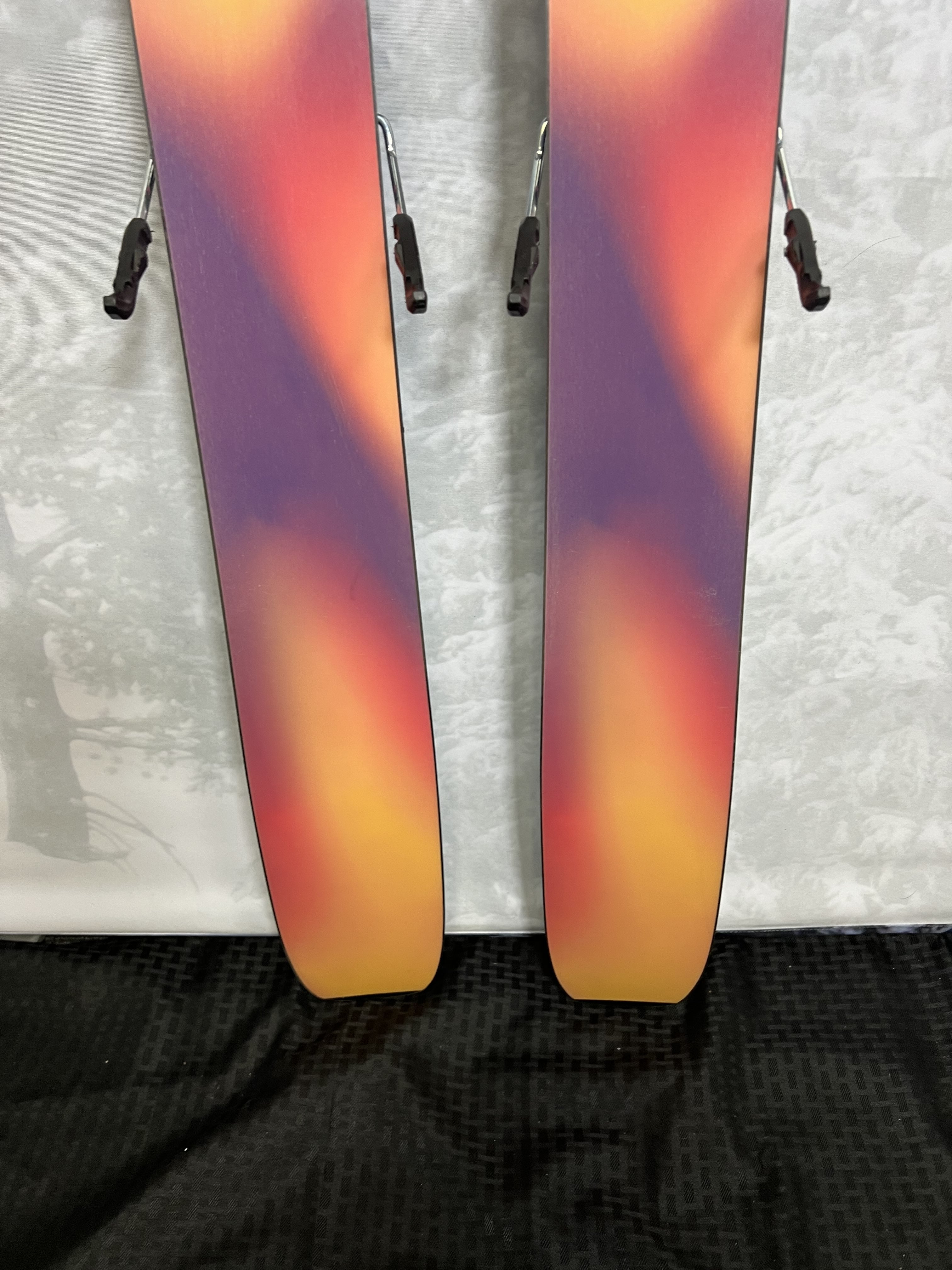 Used 2024 Salomon QST Lumen 98 Ski- 160 cm w/ Salomon M10 Binding