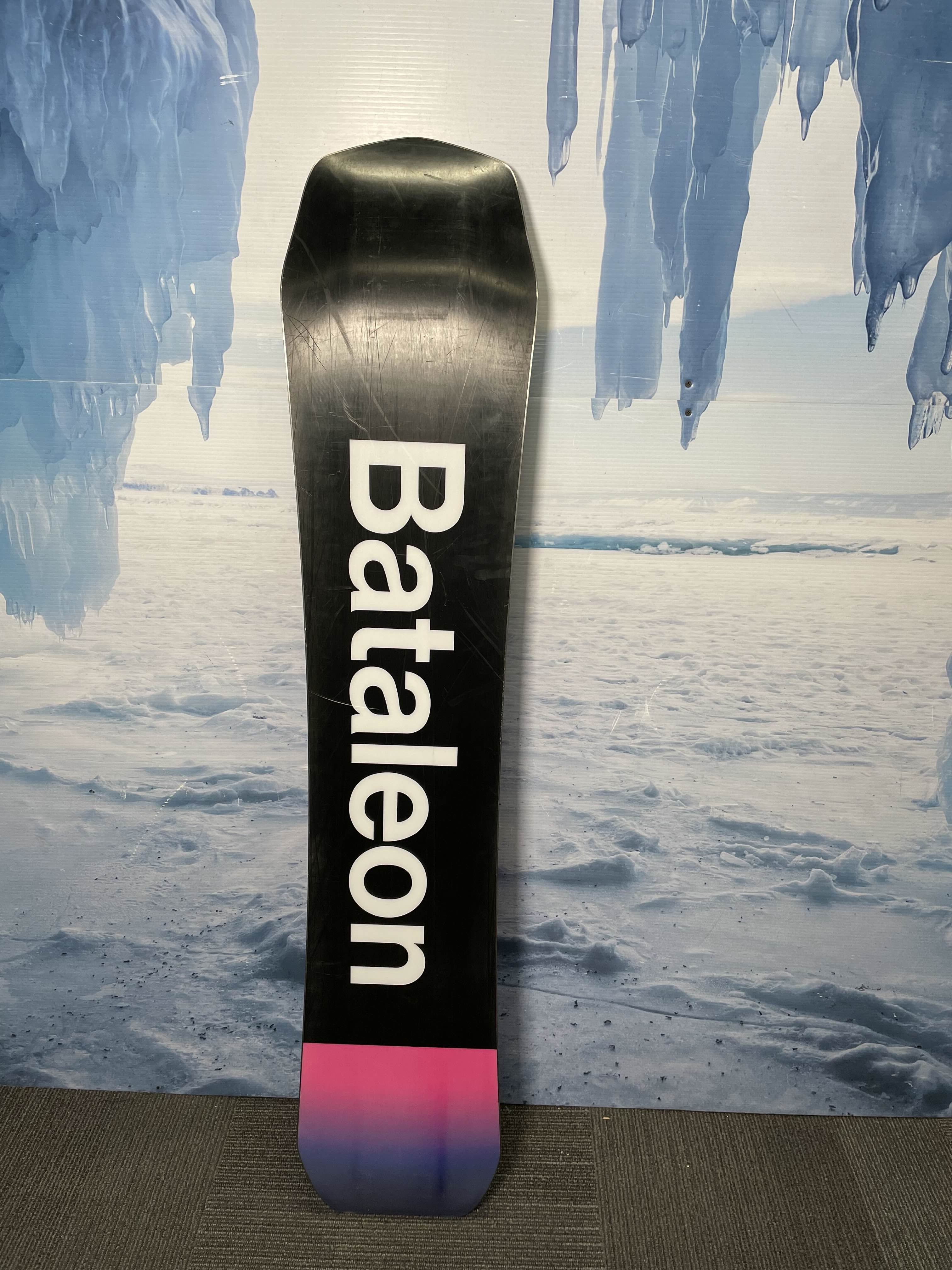 新品未使用！21-22 バタレオン BATALEON Whatever 154 Used Bataleon Whatever 154cm – AJ Motion Sports