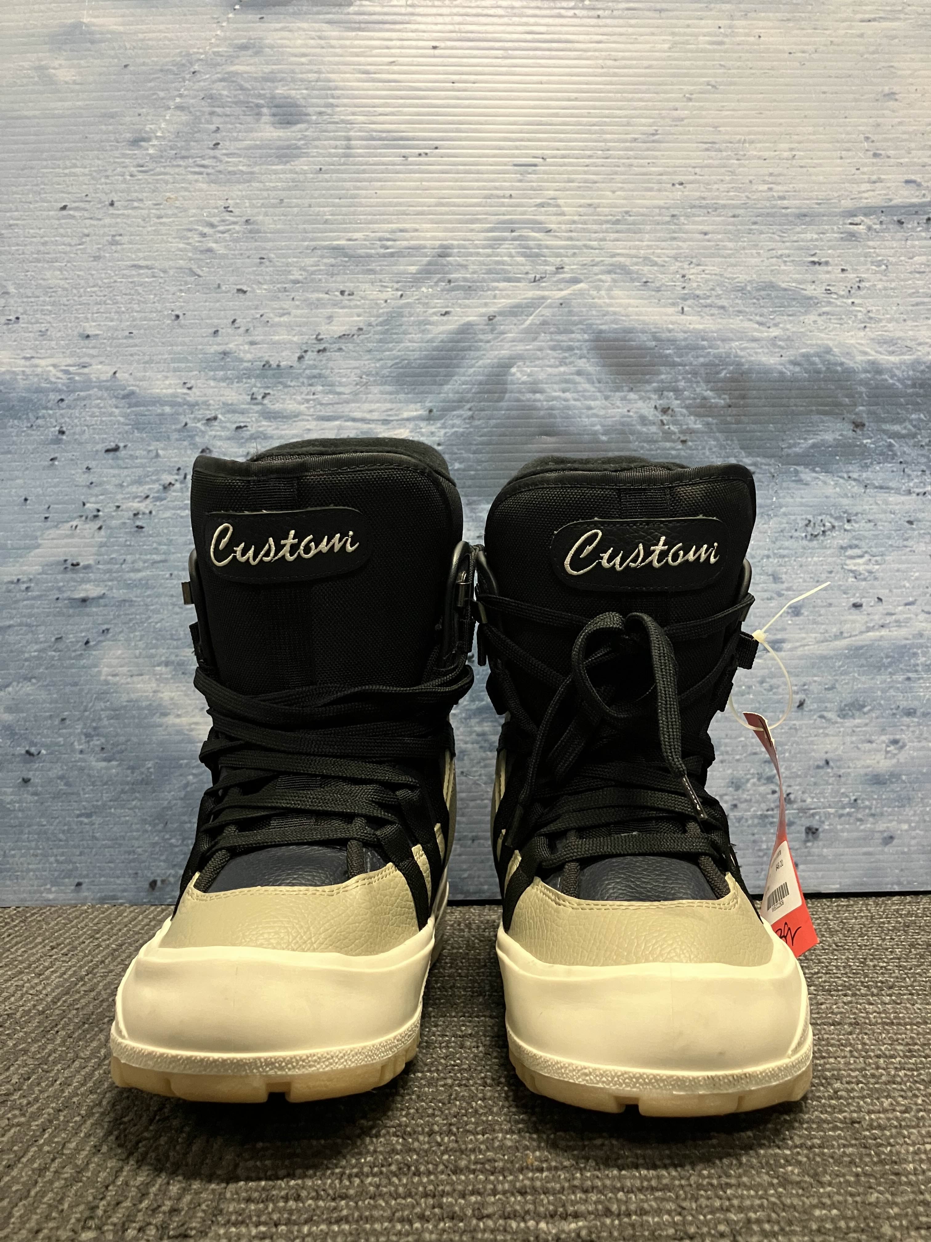 New Custom Lace Up Size 8 Snowboard Boot