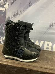 New Roxy Lace Up Size 8.5 Snowboard Boot