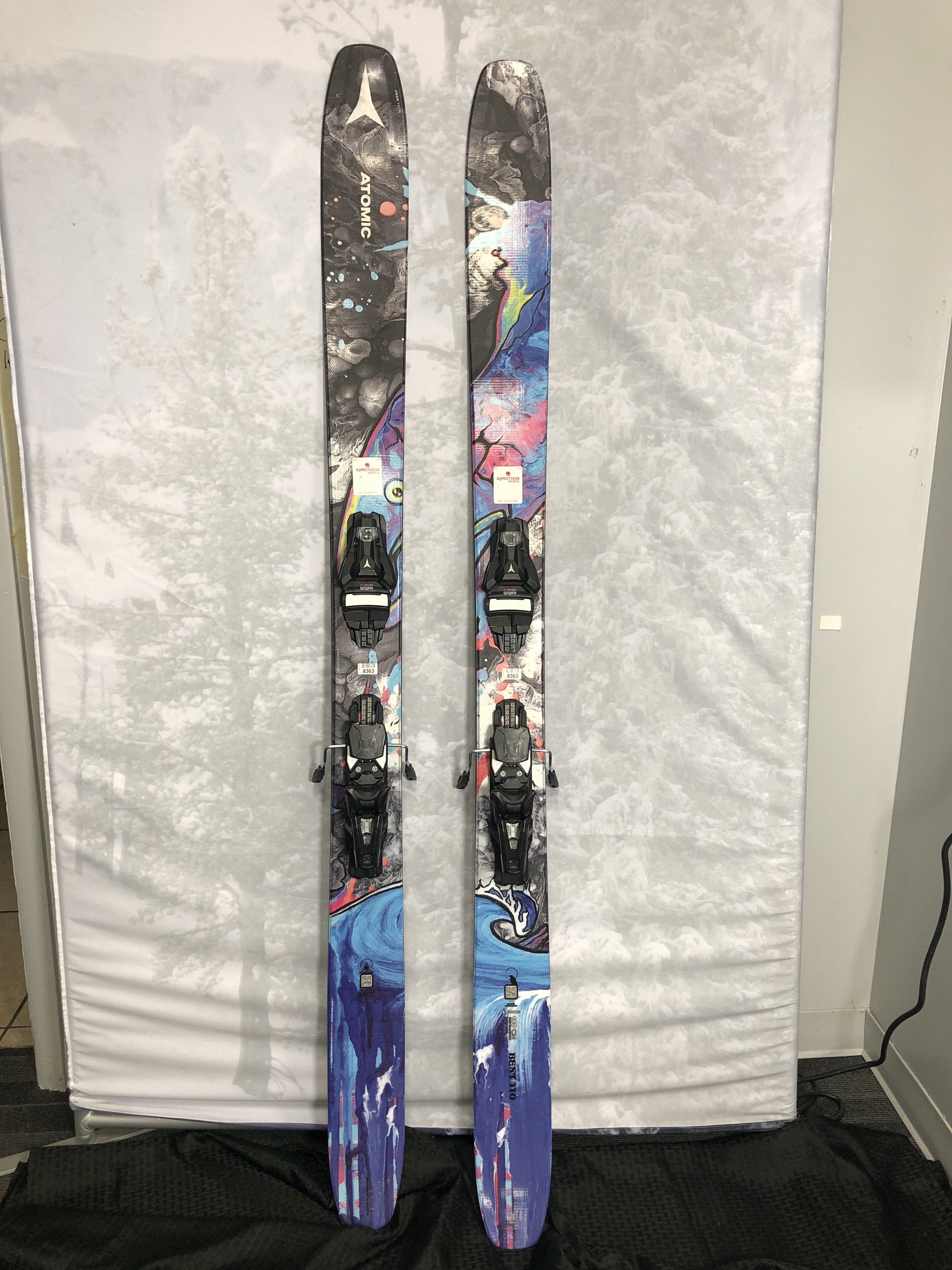 Lightly Used 2025 Atomic Bent Chetler 110 Skis - 180cm w/ Atomic Strive 13 GW Binding