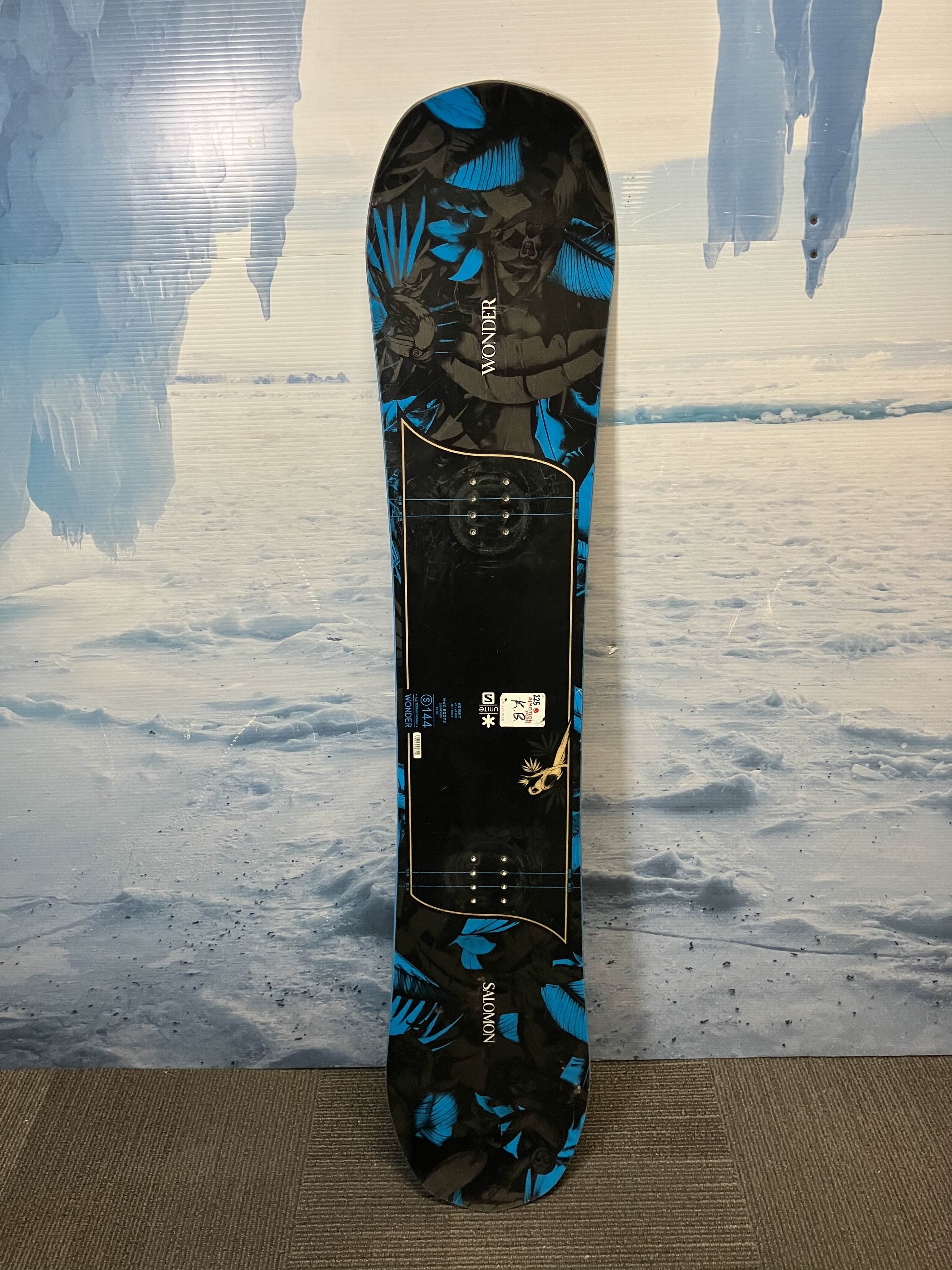 Used Salomon Wonder Snowboard 144cm