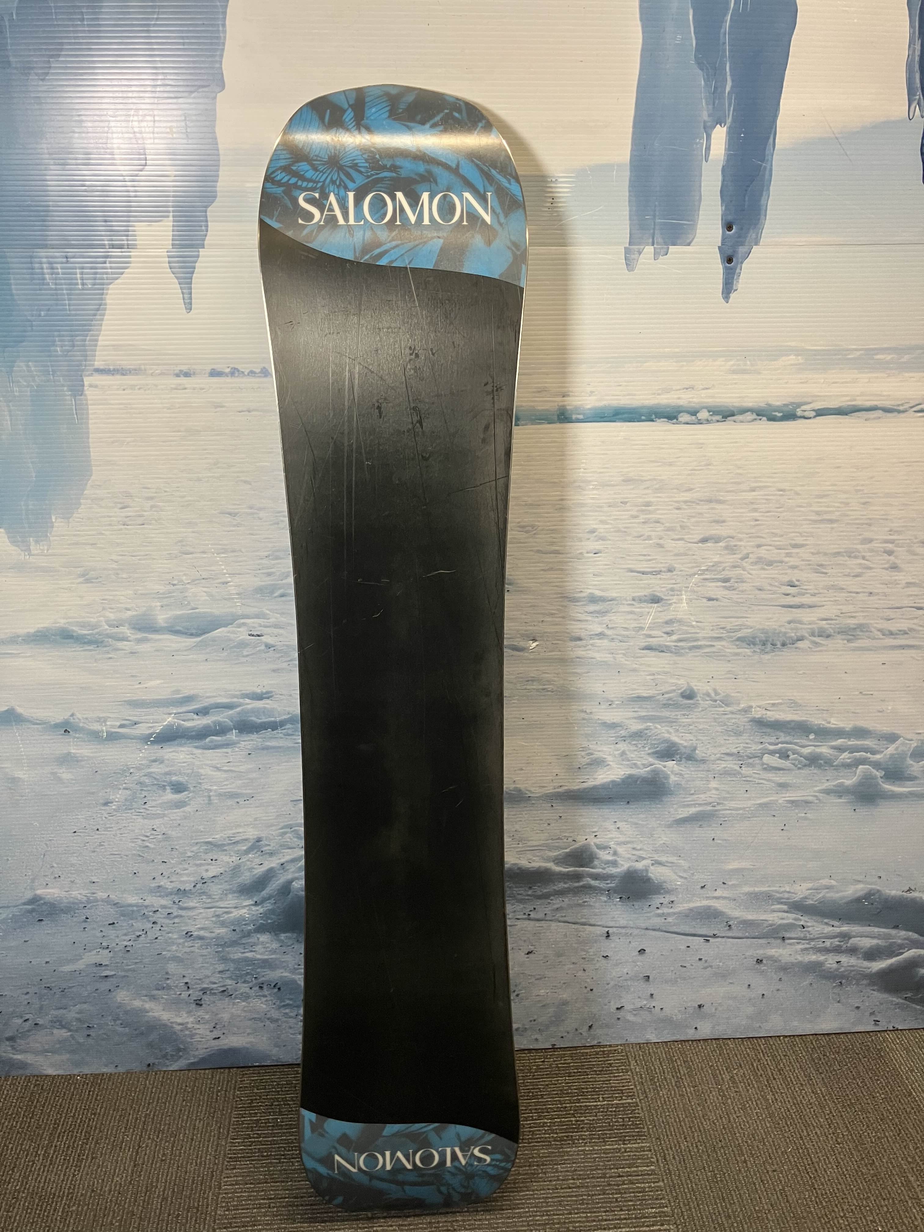 Used Salomon Wonder Snowboard 144cm