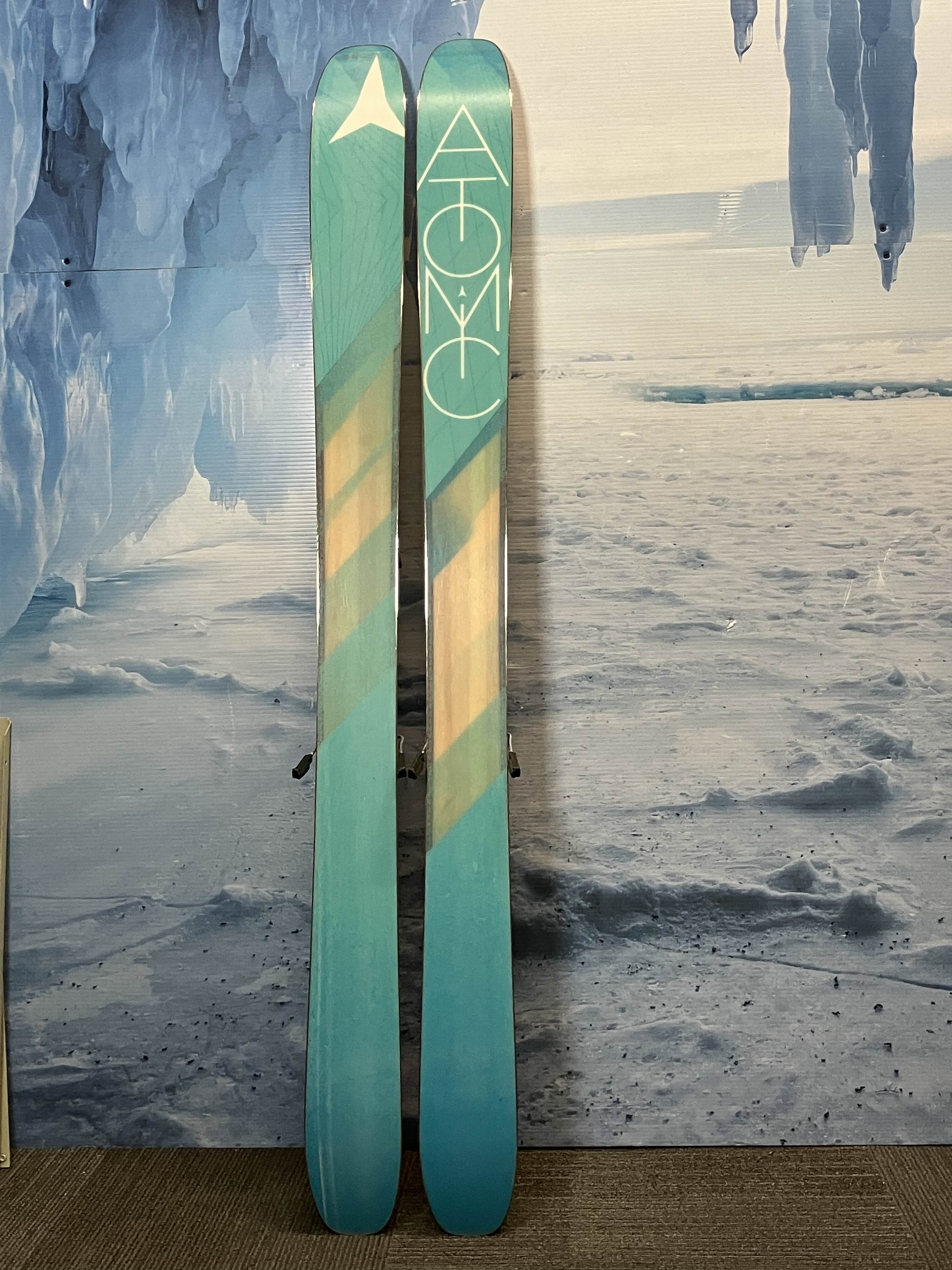 Used Atomic Century 102 156cm Skis w/ Atomic FFG 12 Bindings