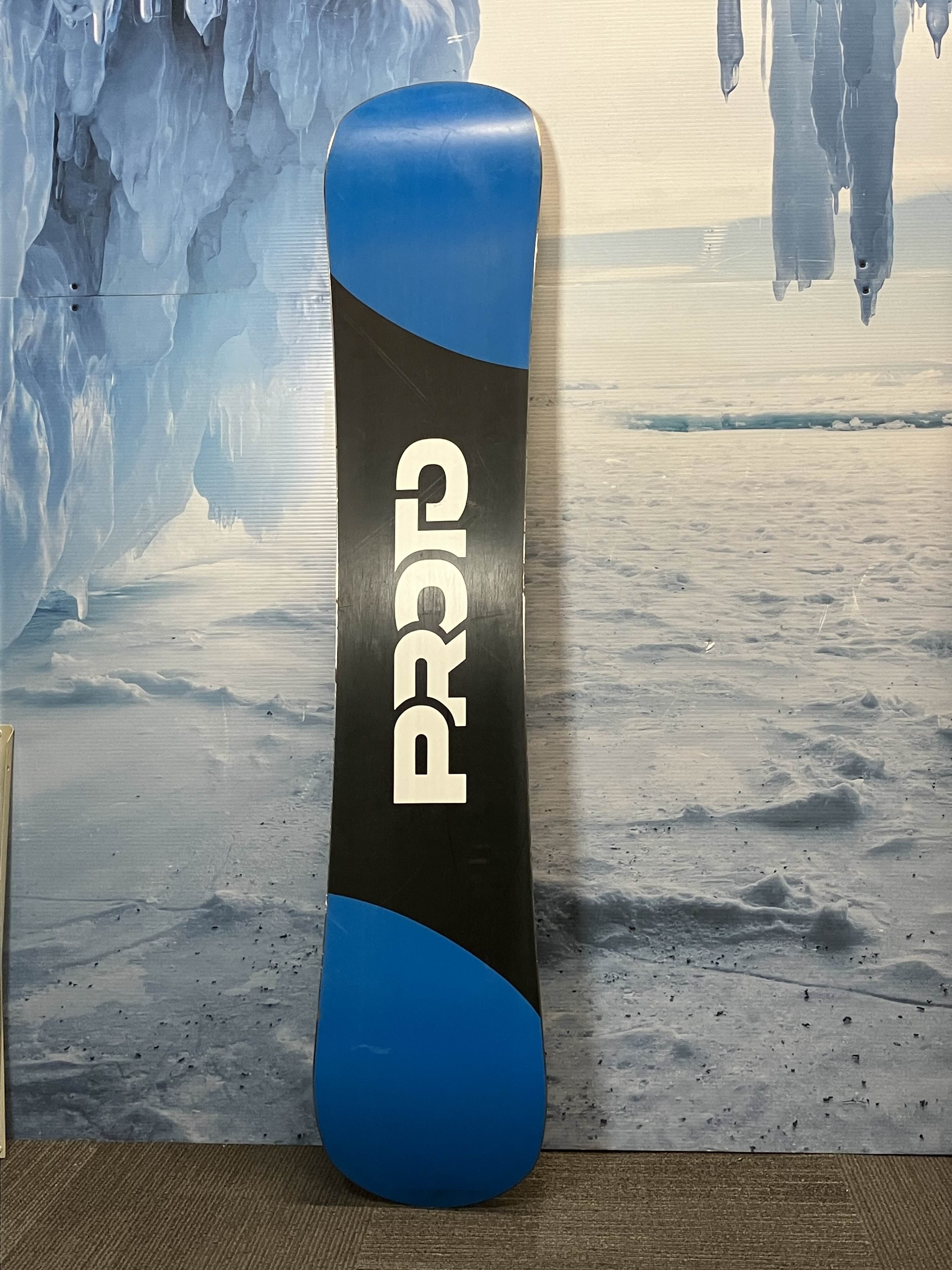 Used Never Summer Proto Synthesis Snowboard 155cm