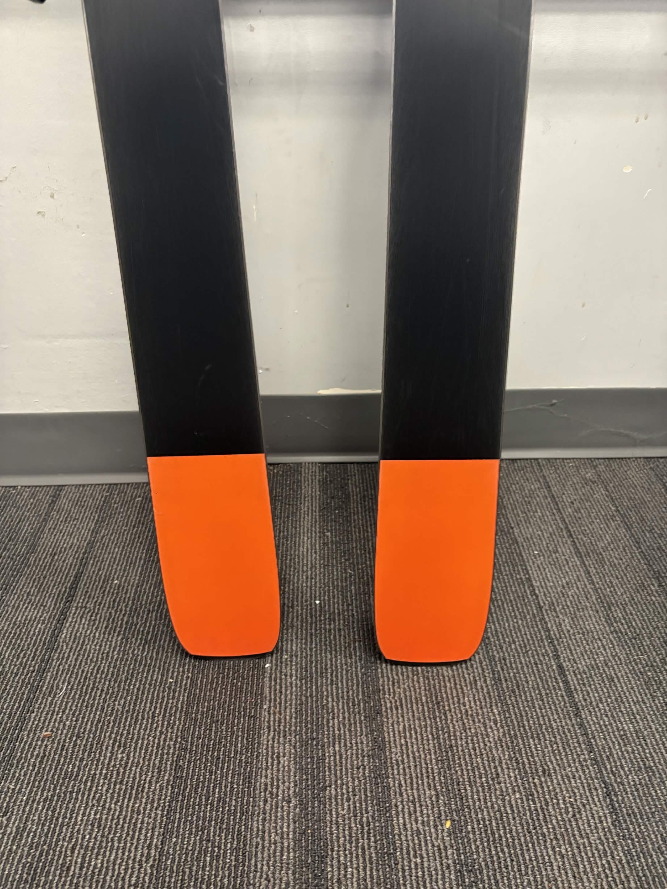 Lightly Used Blizzard Black Pearl 88 164cm Skis w/ Marker 11 TCX Bindings