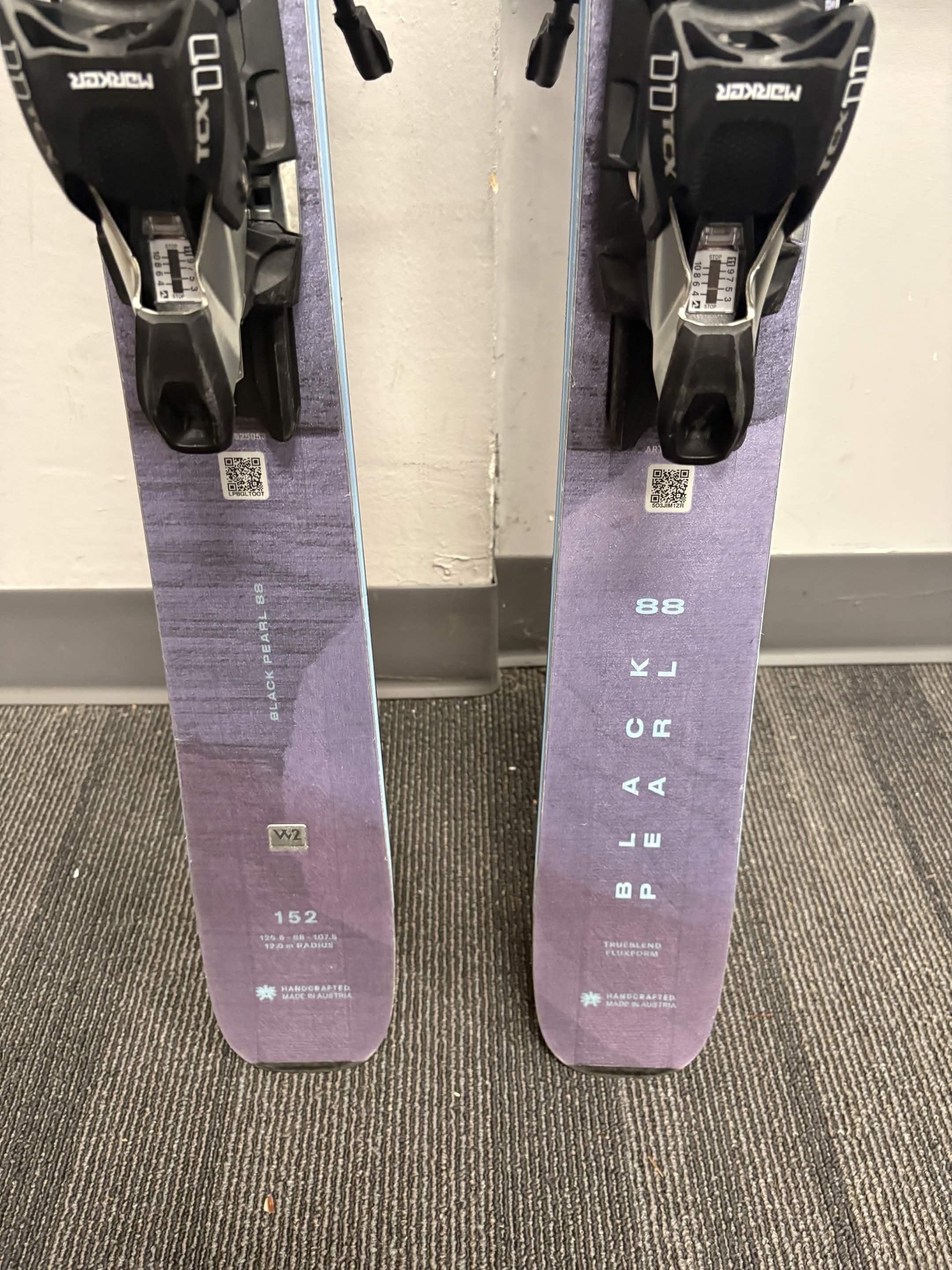 Lightly Used Blizzard Black Pearl 88 152cm Skis w/ Marker 11 TCX Bindings