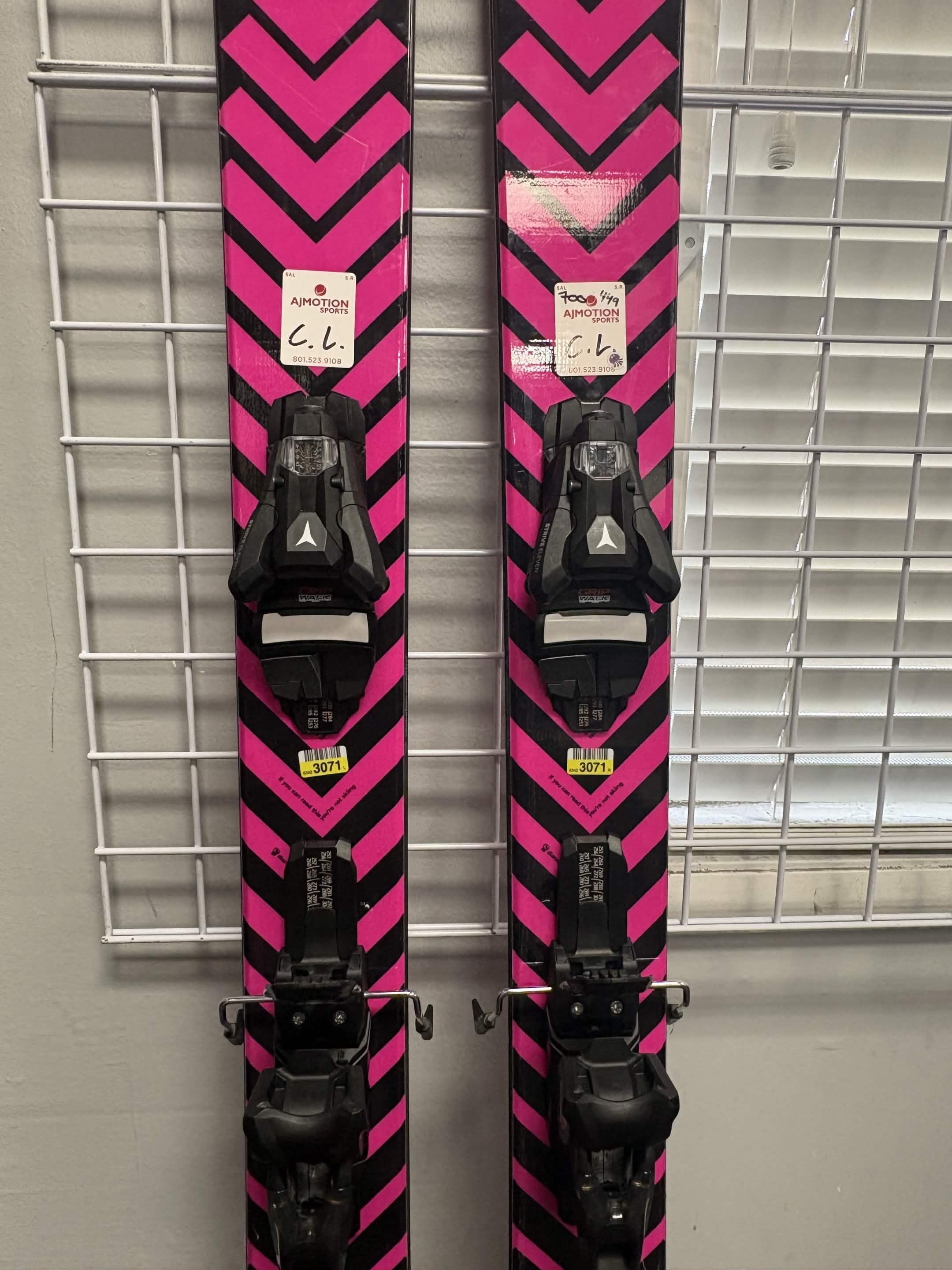 Black Crows Corvus 169cm Skis w/ Atomic Strive 13 GW Demo Binding - Lightly Used