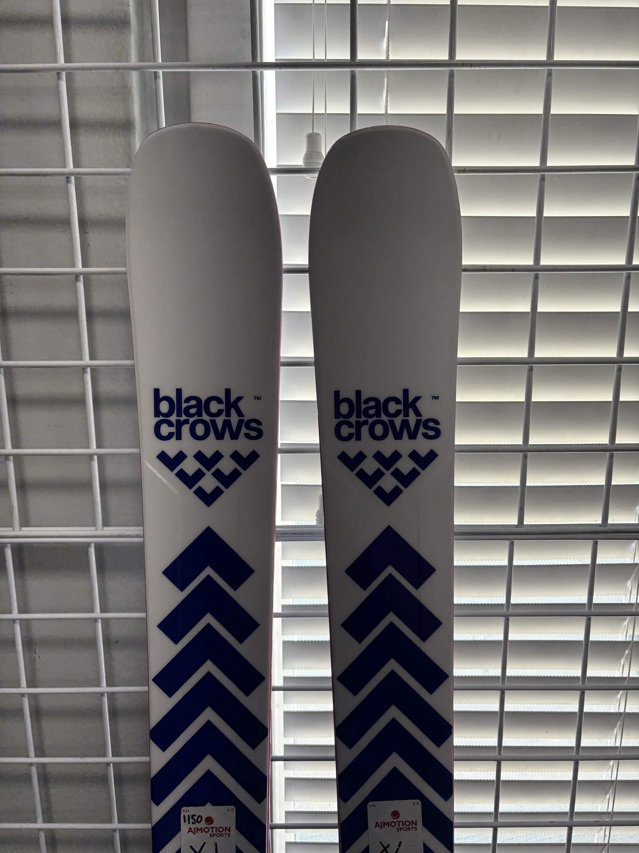Black Crows Serpo 160cm Skis w/ Atomic Strive 13 GW Demo Binding - Lightly Used