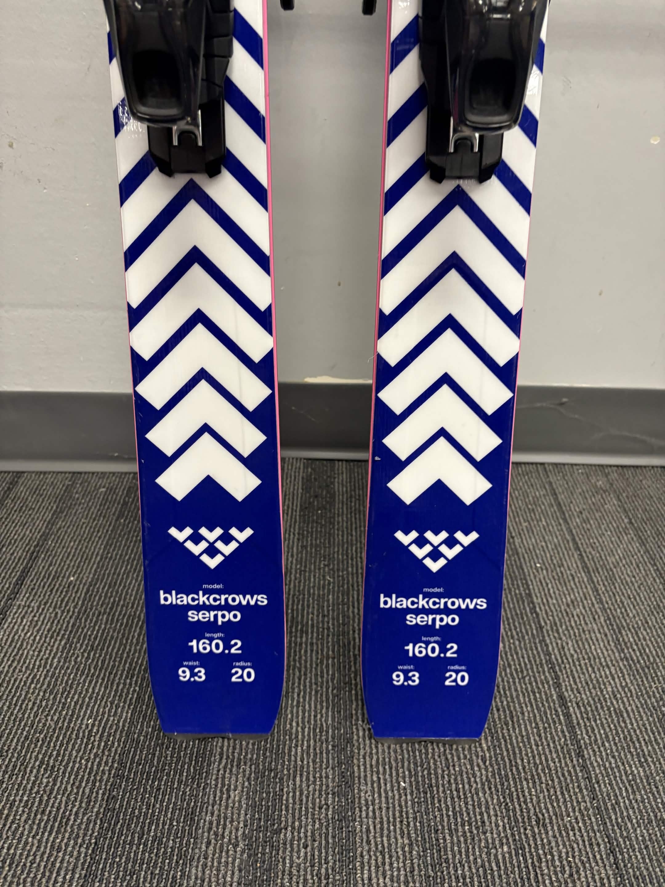 Black Crows Serpo 160cm Skis w/ Atomic Strive 13 GW Demo Binding - Lightly Used