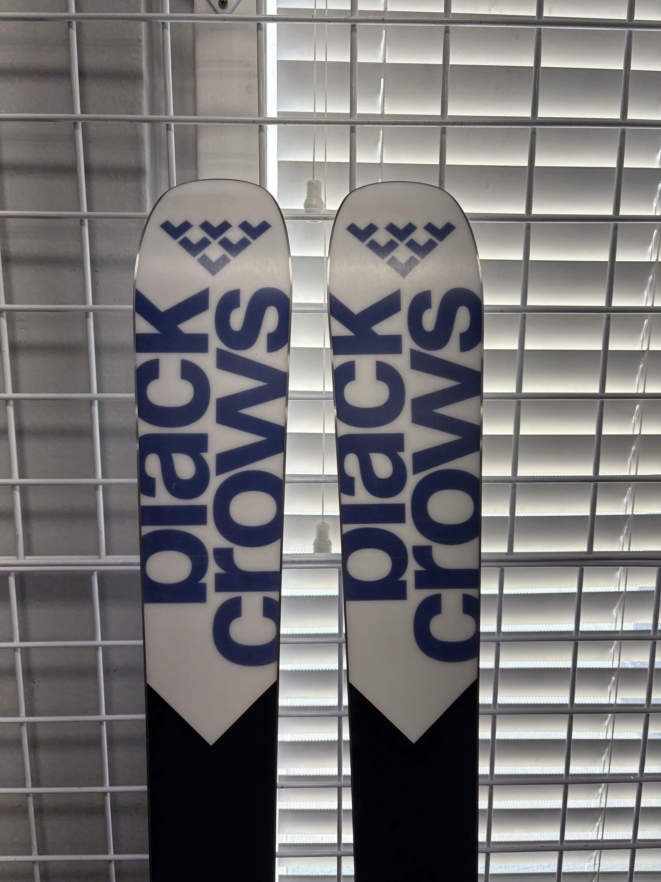 Black Crows Serpo 160cm Skis w/ Atomic Strive 13 GW Demo Binding - Lightly Used