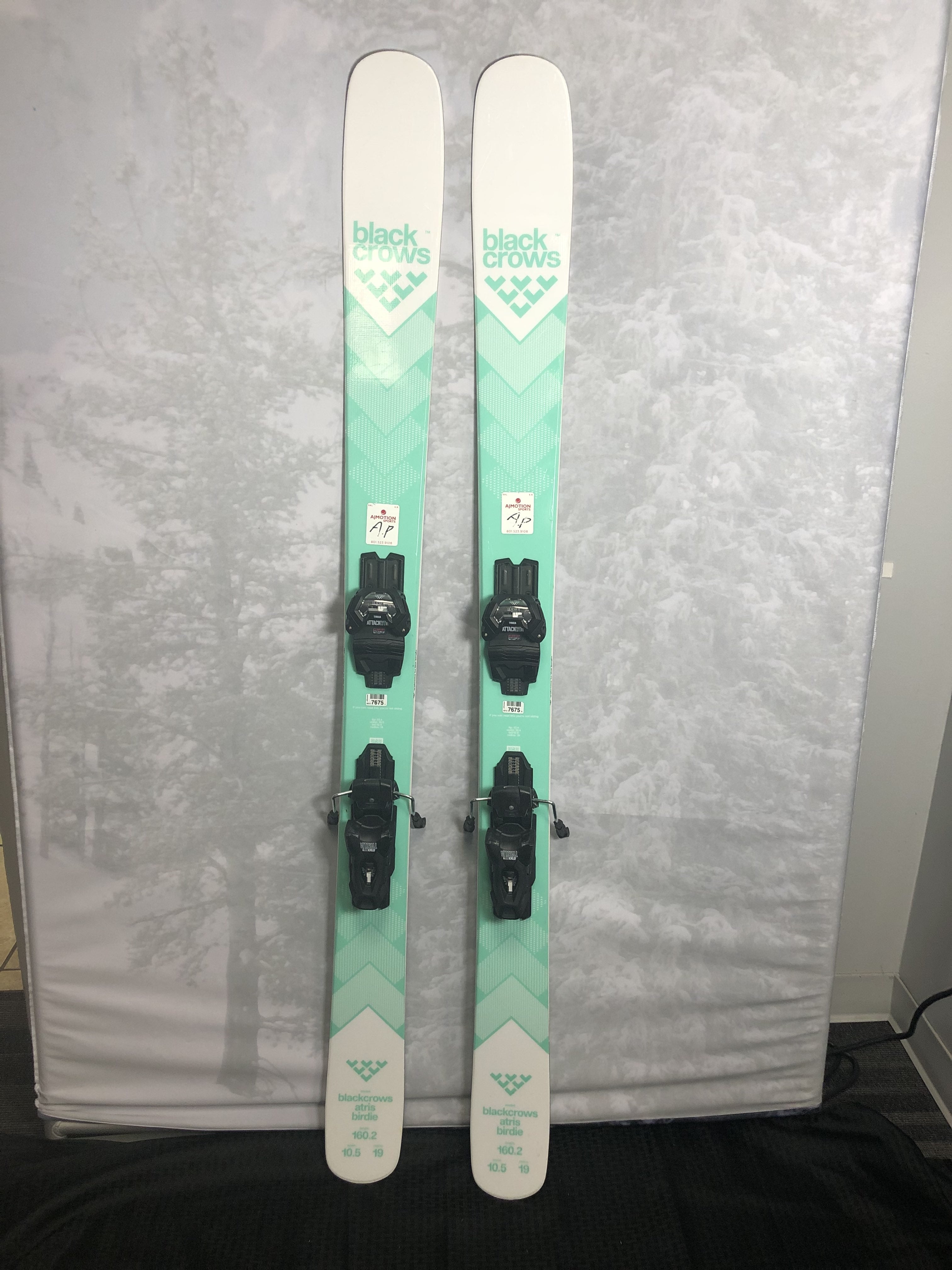 Used Black Crow Atris Birdie 160 Cm Ski w/ Tyrolia Attack 11 GW Bindings