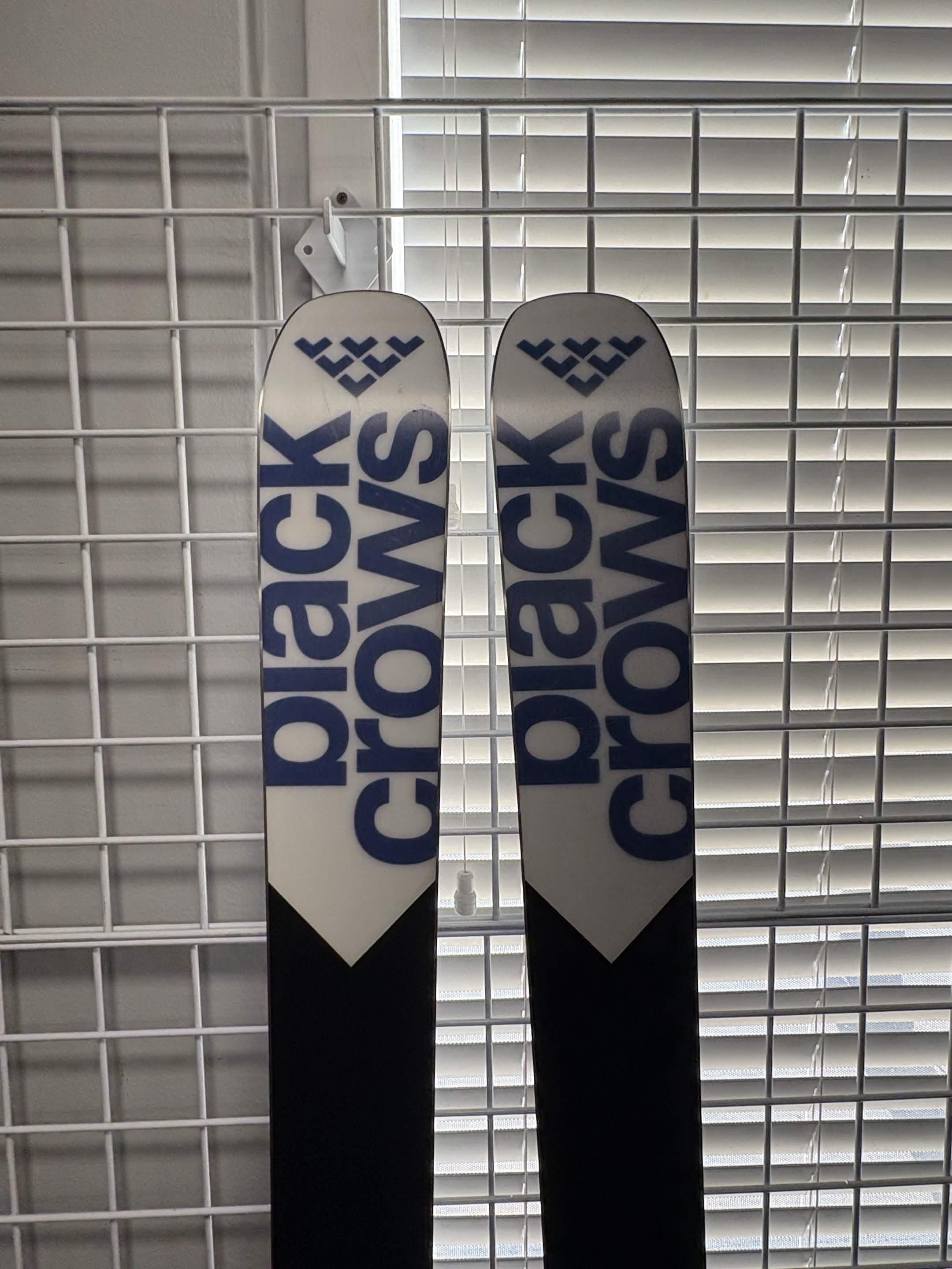 Black Crows Serpo 174cm Skis w/ Atomic Strive 13 GW Demo Binding - Lightly Used