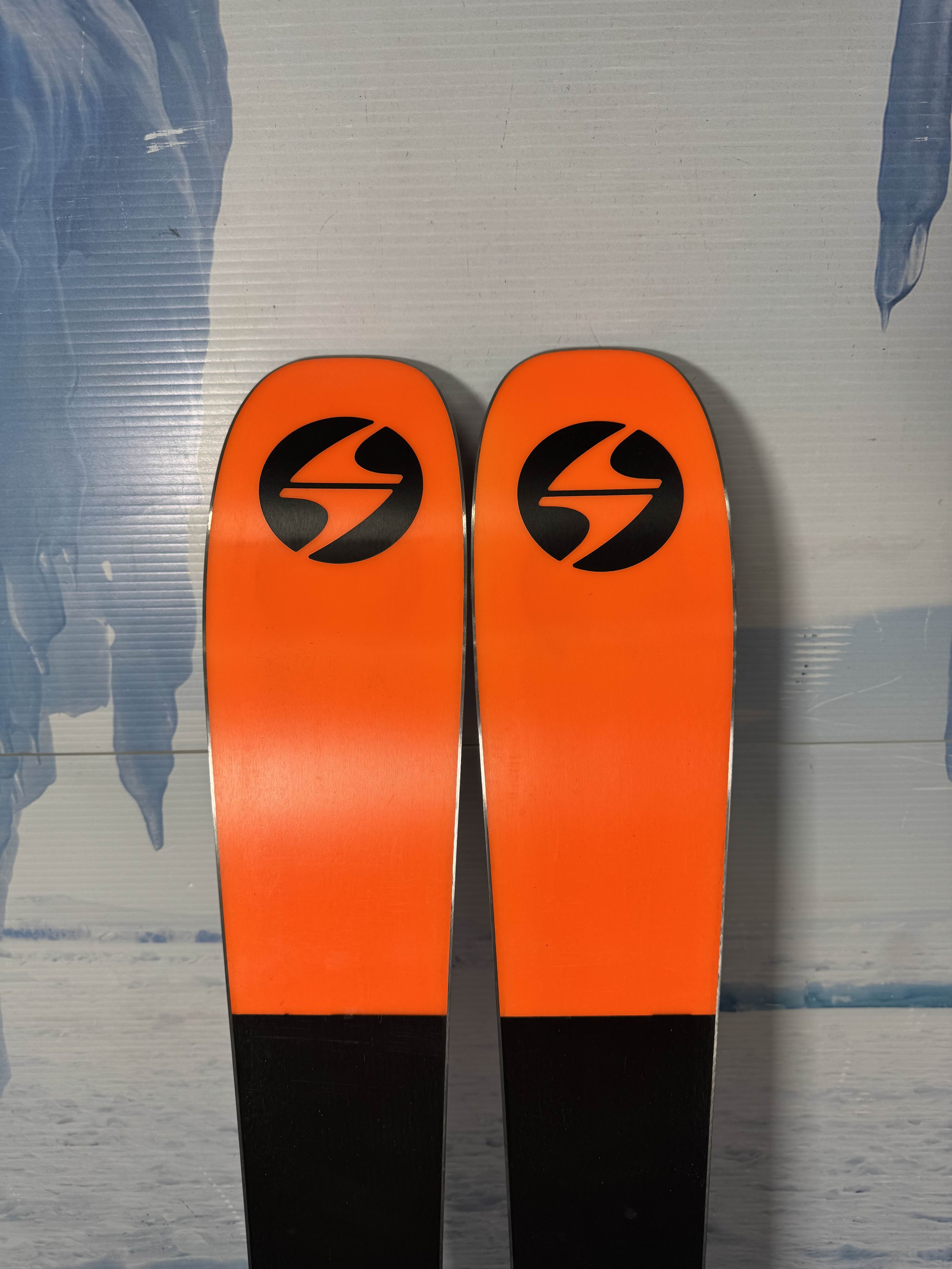 Lightly Used 2026 Blizzard Black Pearl 94 Ski w/ Atomic Strive 11 Demo Bindings - 152CM