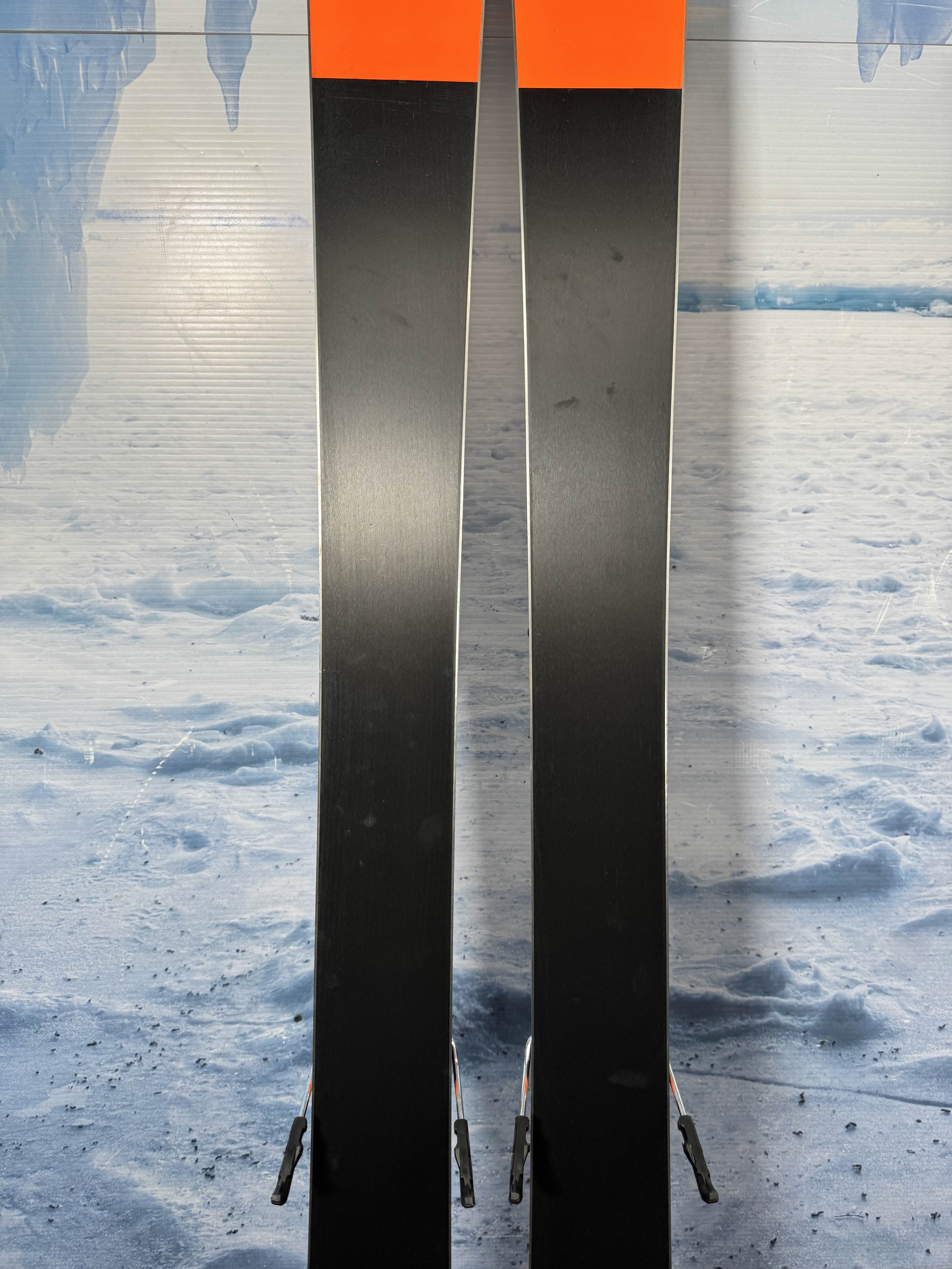 Lightly Used 2026 Blizzard Black Pearl 94 Ski w/ Atomic Strive 11 Demo Bindings - 152CM