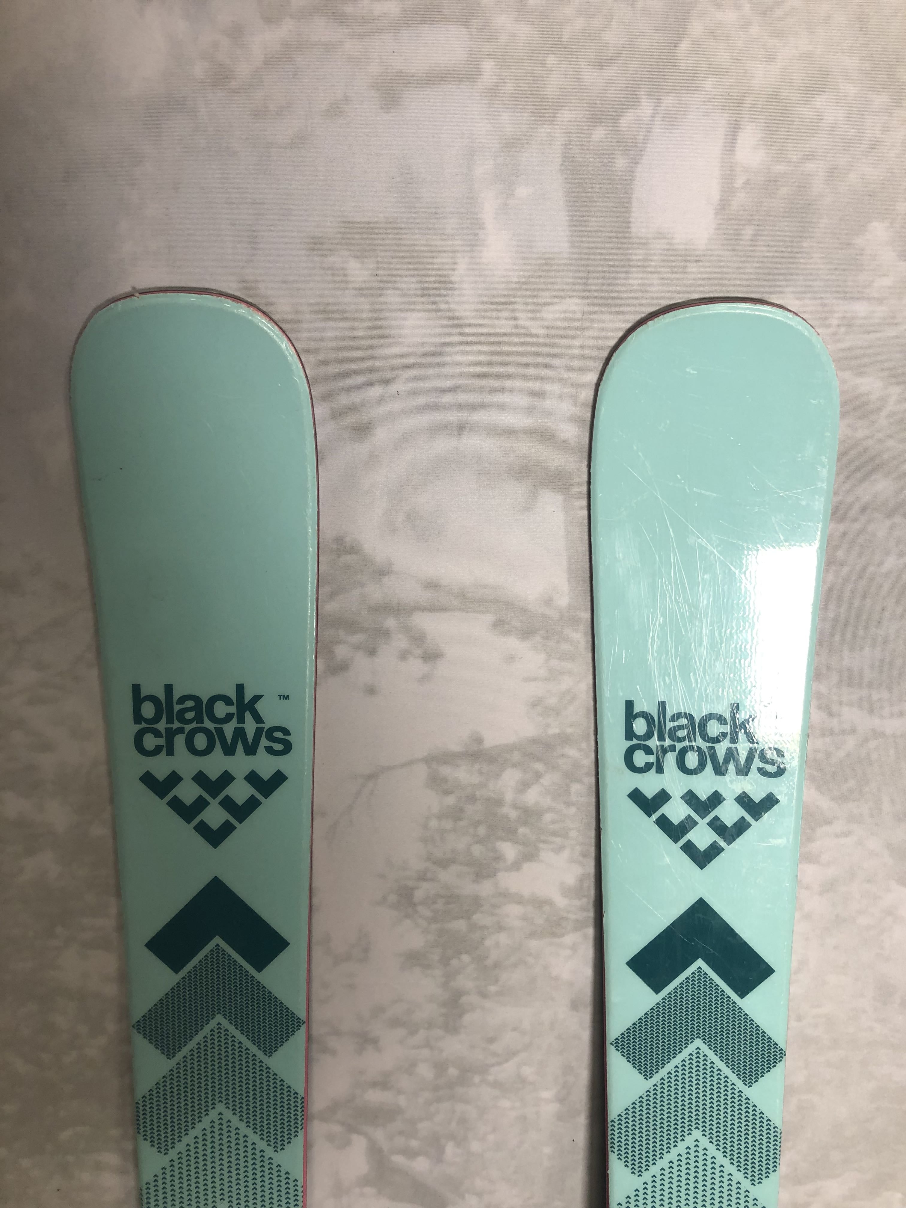 Used Black Crows Captis Birdie 154 cm Skis w/ Tyrolia Attack 11 GW Demo Bindings