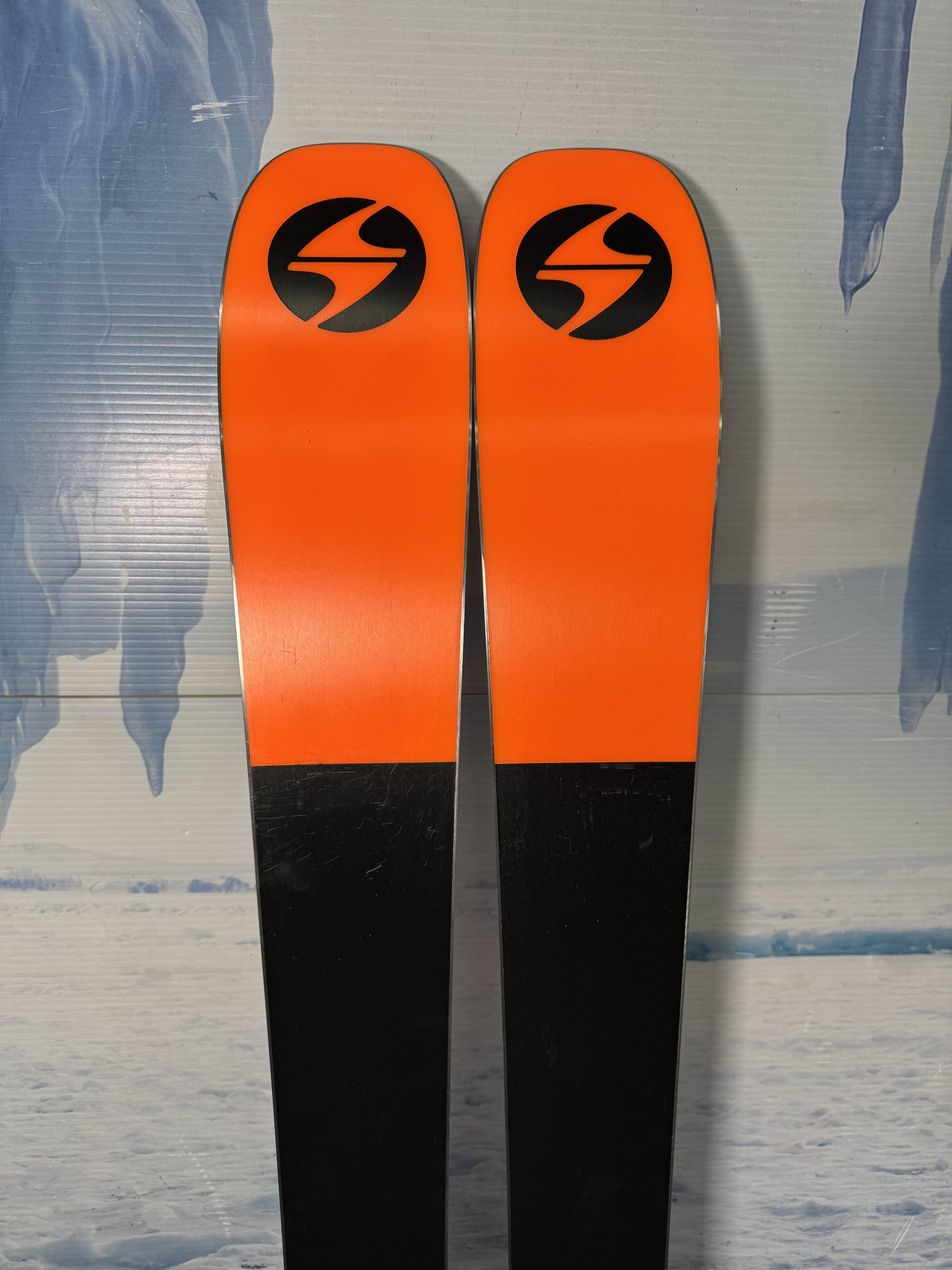 Lightly Used 2026 Blizzard Black Pearl 94 Ski w/ Atomic Strive 11 Demo Bindings - 158CM