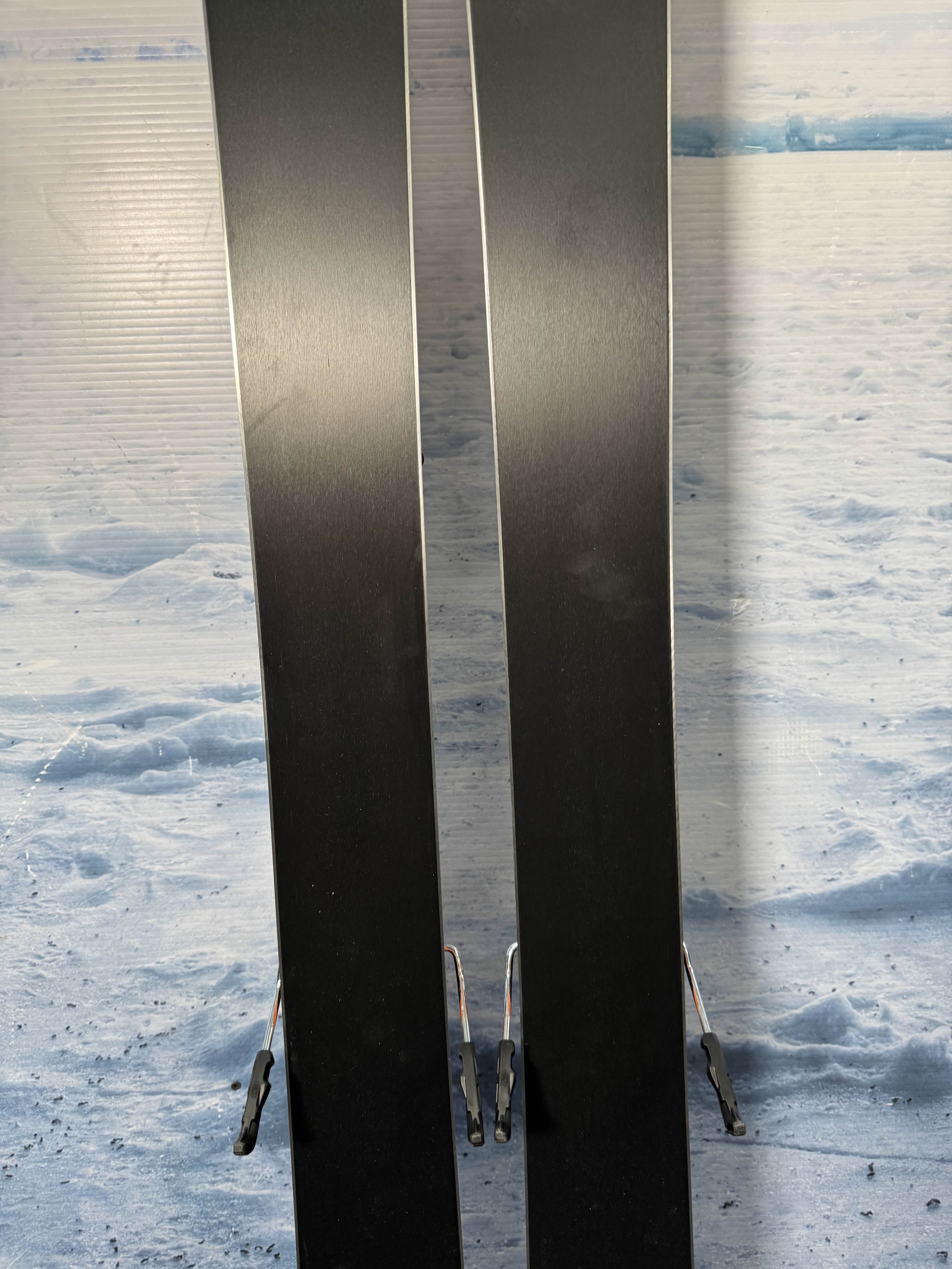 Lightly Used 2026 Blizzard Black Pearl 94 Ski w/ Atomic Strive 11 Demo Bindings - 158CM