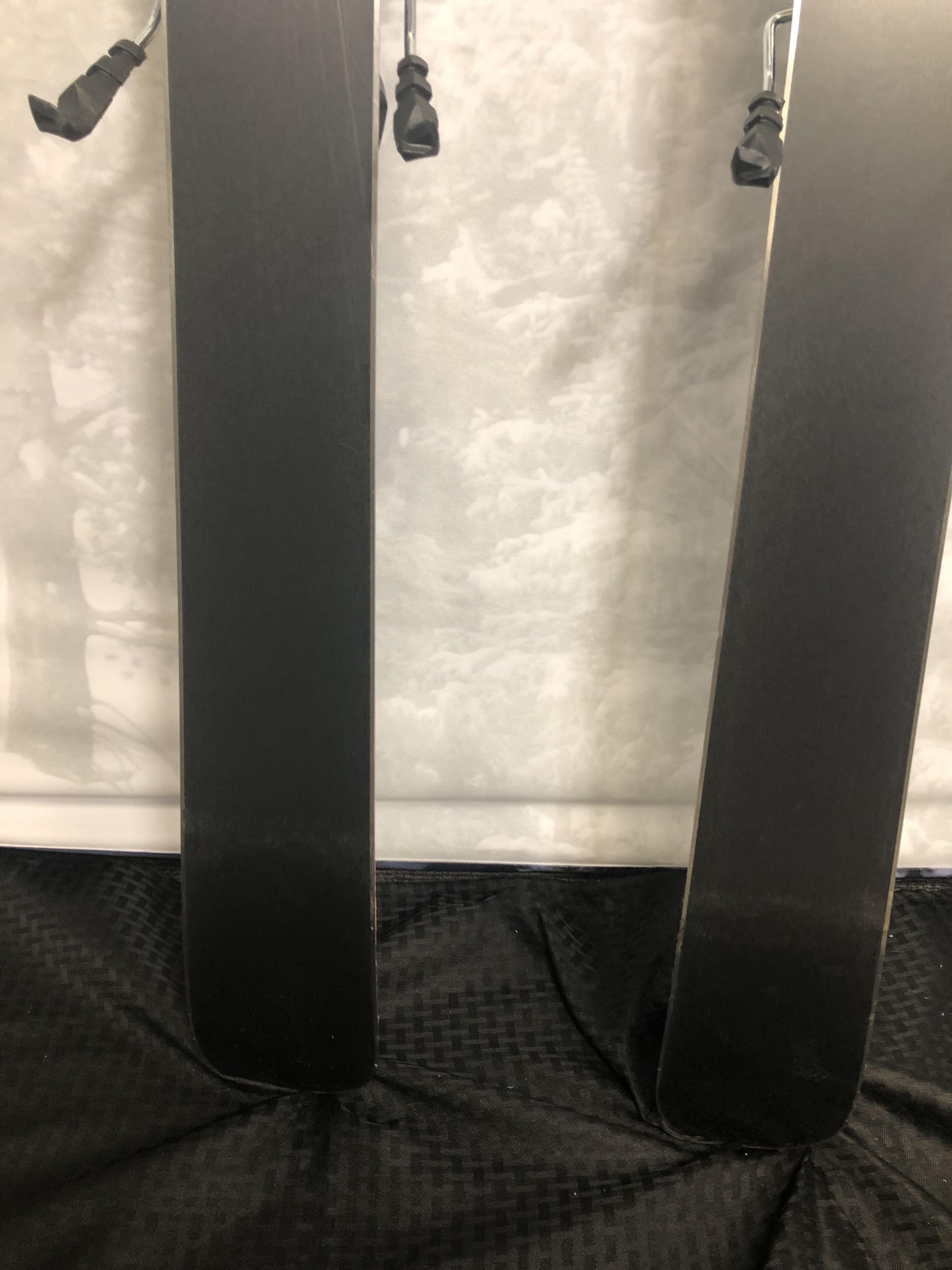 Used Black Crows Captis Birdie 154 cm Skis w/ Tyrolia Attack 11 GW Demo Bindings