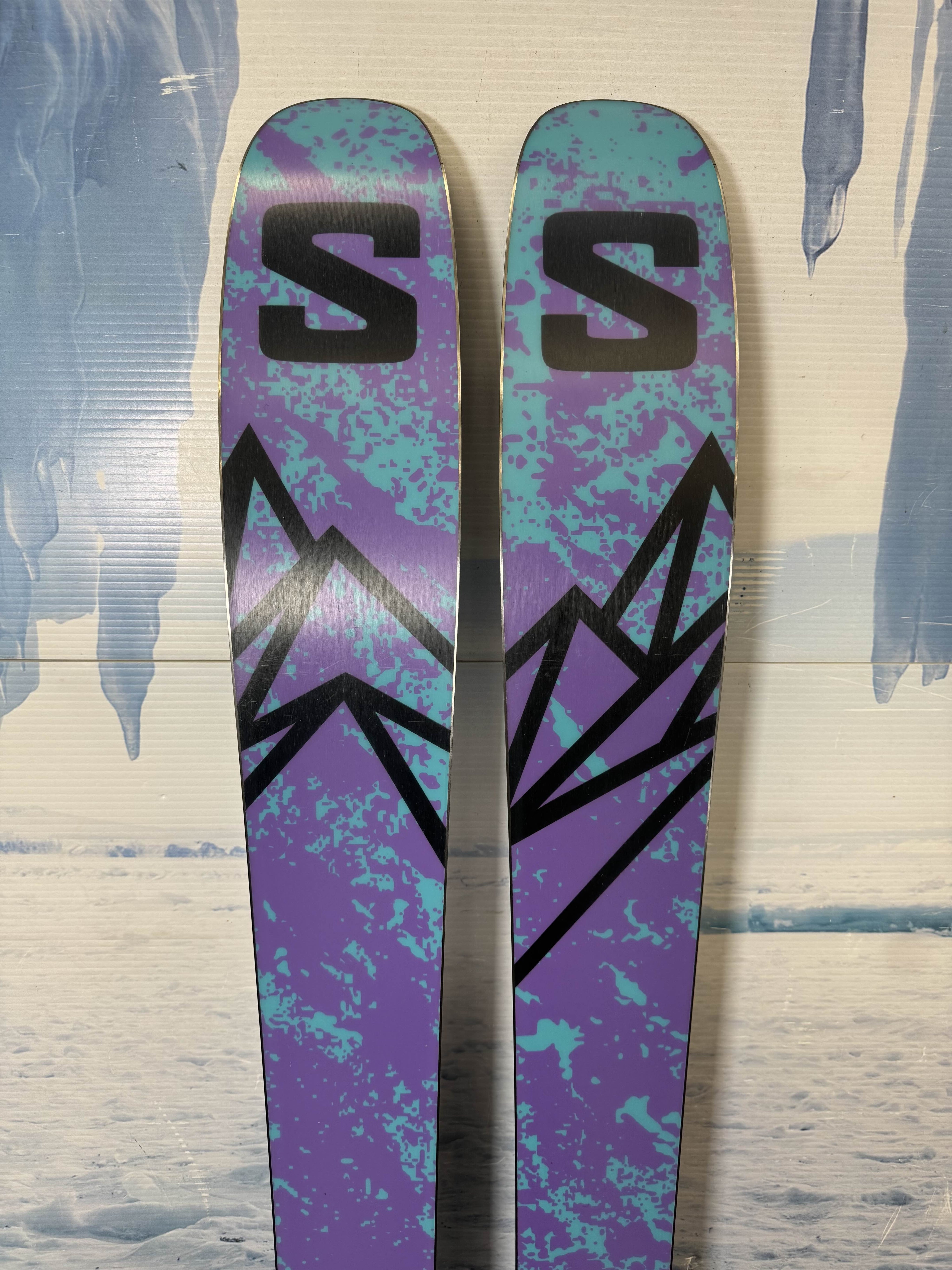 New 2026 Salomon QST Echo Skis - 157cm w/ Atomis Strive 11 Bindings