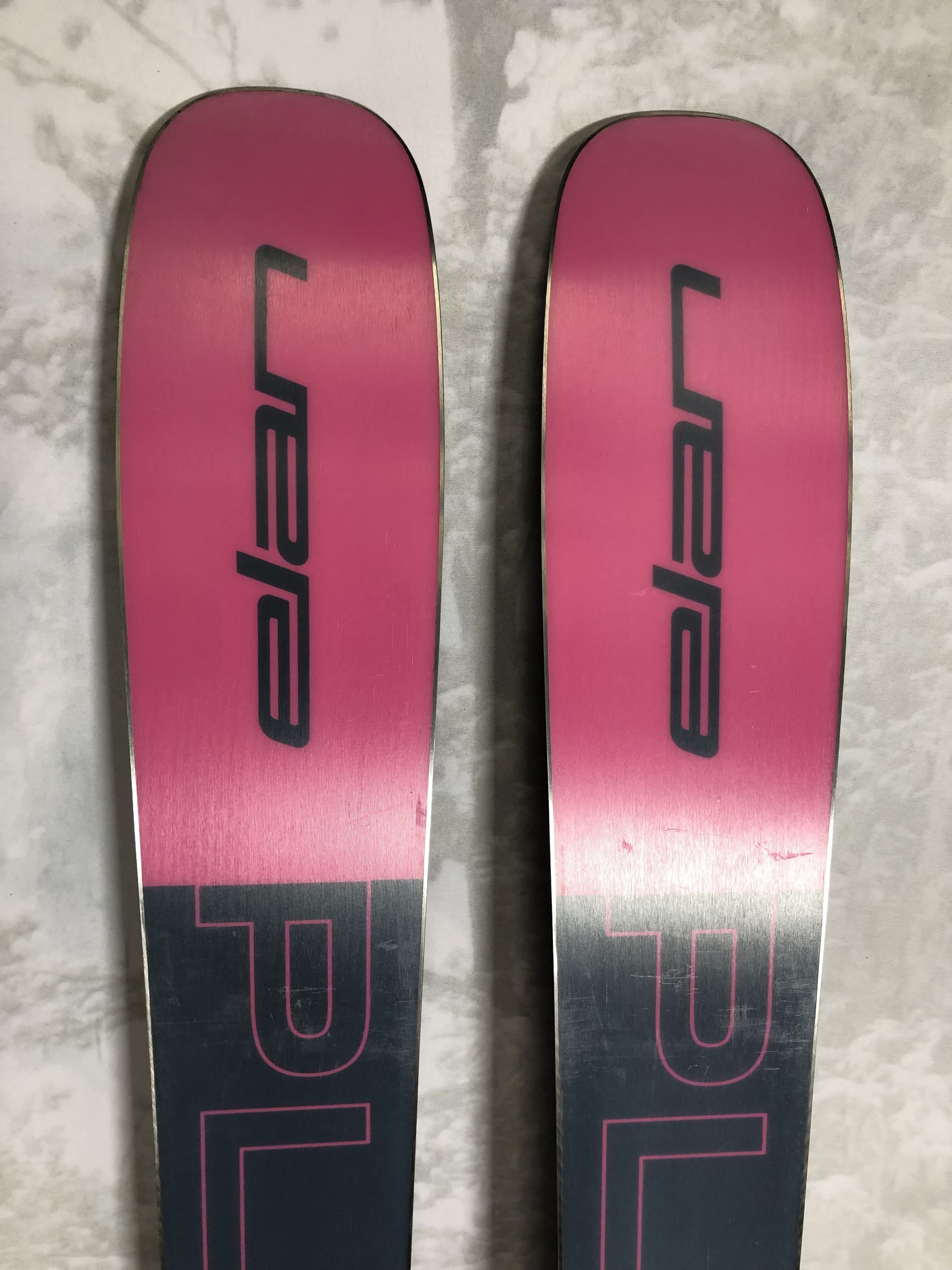 Lightly used 2025 Elan Playmaker 111 ski- 180cm w/ Tyrolia Attack LYT 13 adjustable GW binding