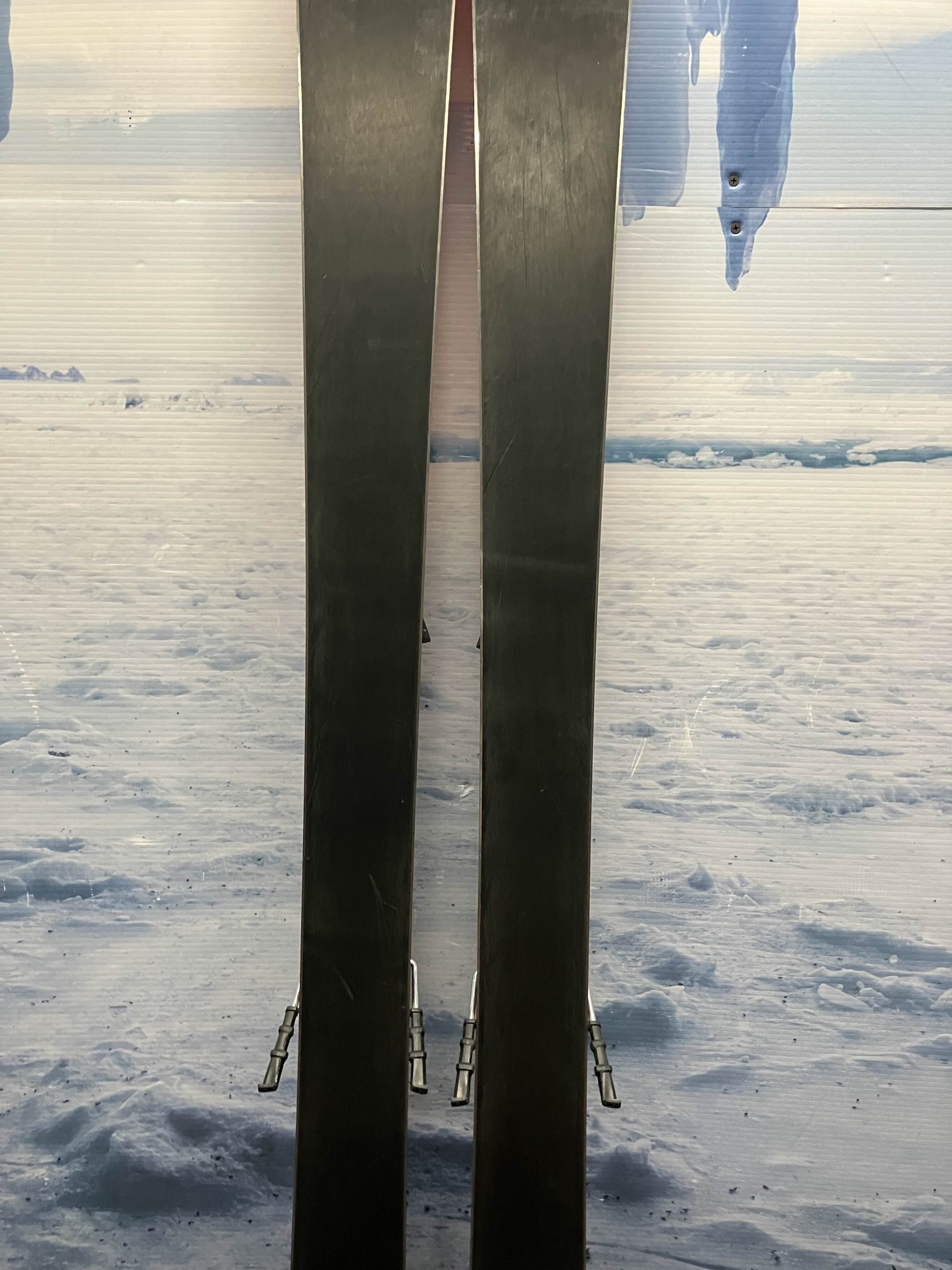 Used Atomic Vantage 83 Skis 165cm w/ Tyrolia SP 10 Demo Bindings