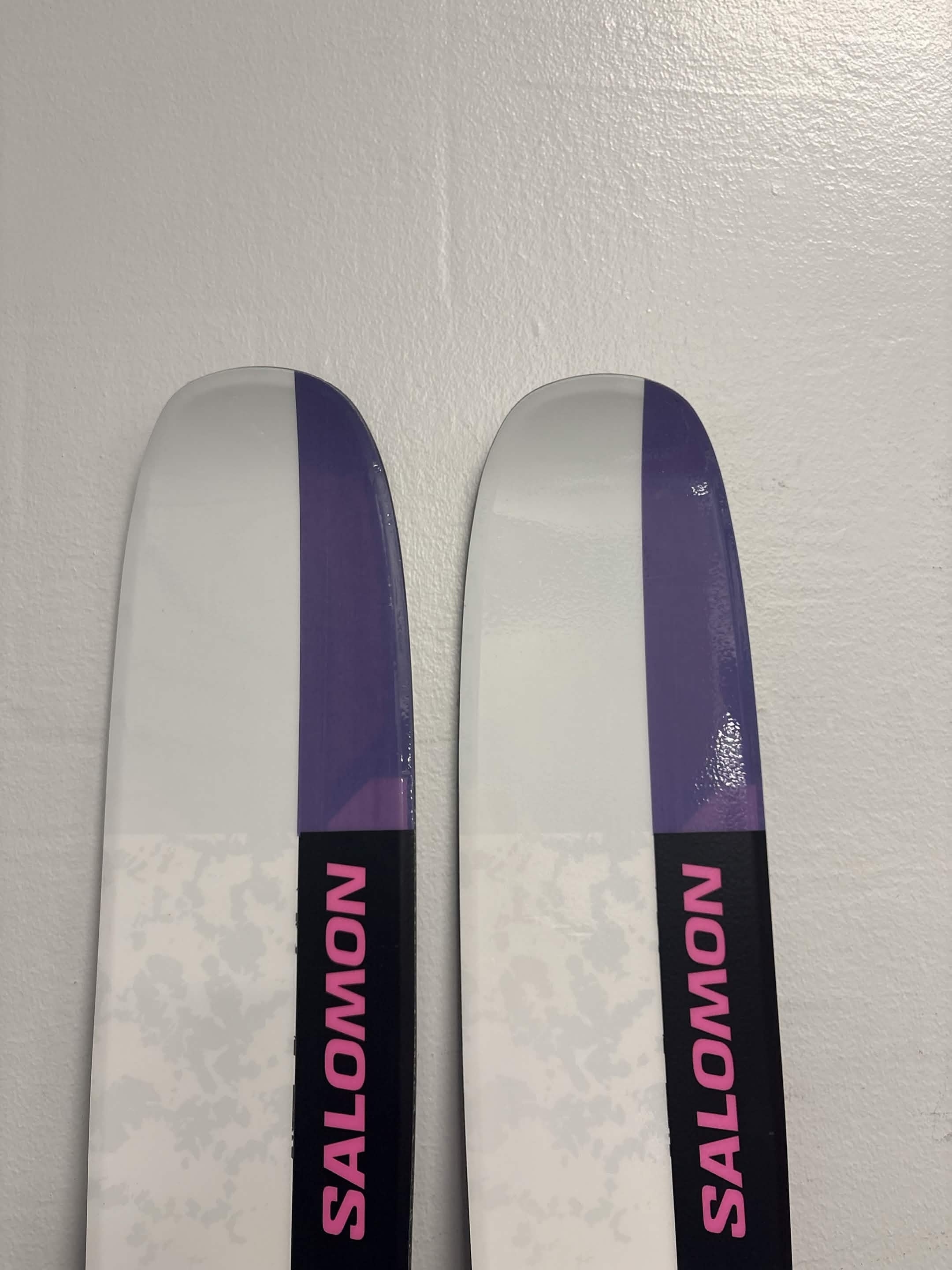 New 2026 Salomon QST X Skis w/ Salomon NR Strive 13 GW Demo Binding - 184cm