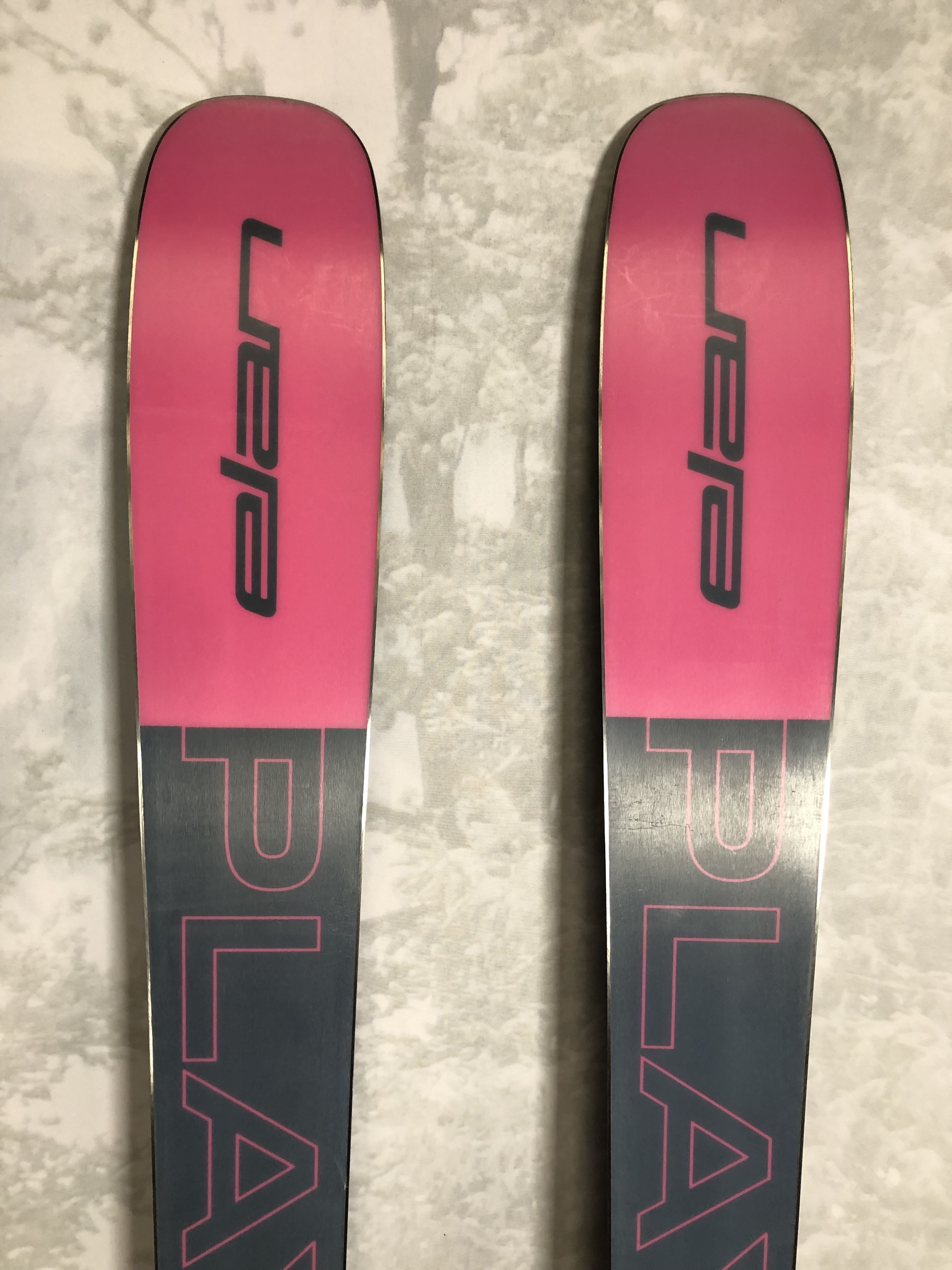 Lightly used 2025 Elan Playmaker 111 ski- 180cm w/ Tyrolia Attack LYT 13 adjustable GW binding