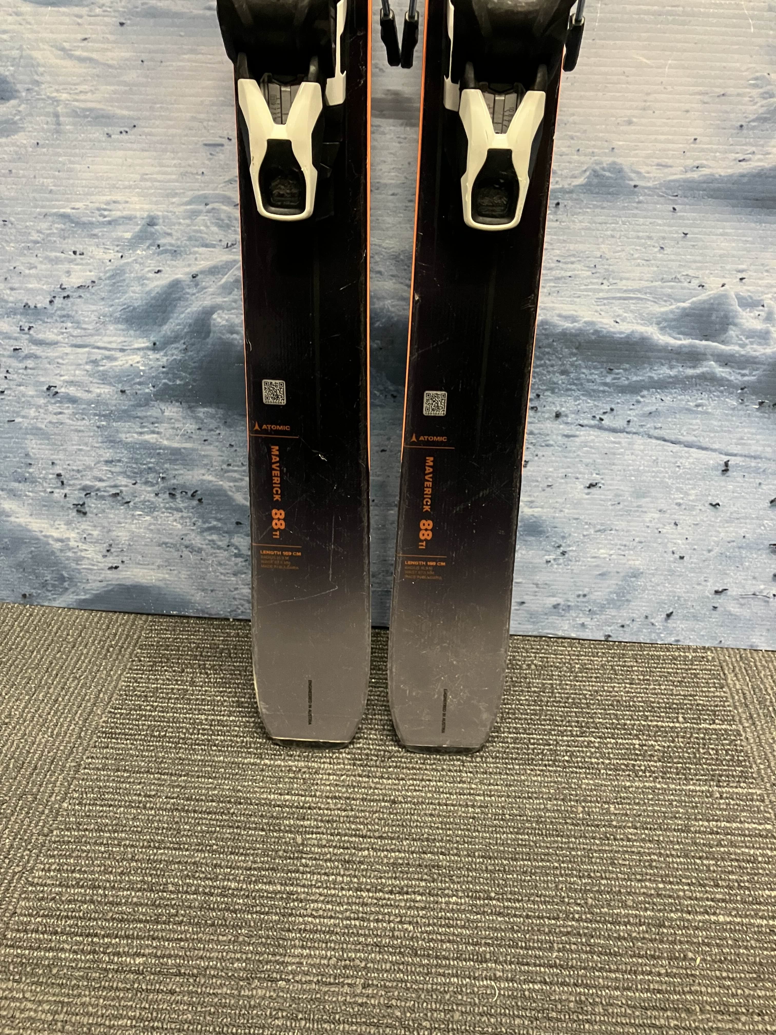 Heavily Used Atomic Maverick Skis 88 TI 169 cm 2024 w/ Atomic Strive 11 Demo Bindings