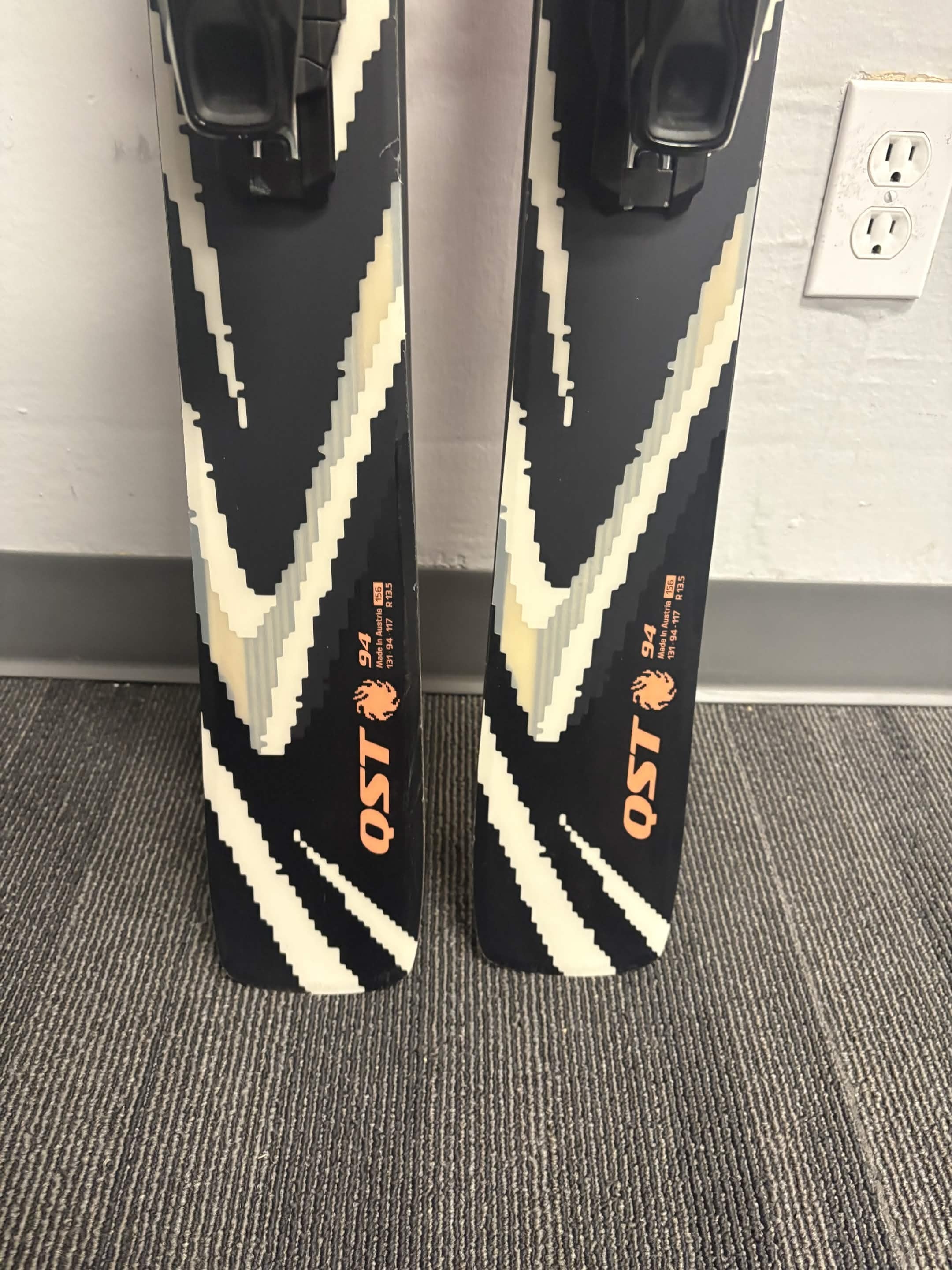 Lightly Used Salomon QST 94 Skis w/ Salomon NR Strive 11 GW  Binding- 156cm