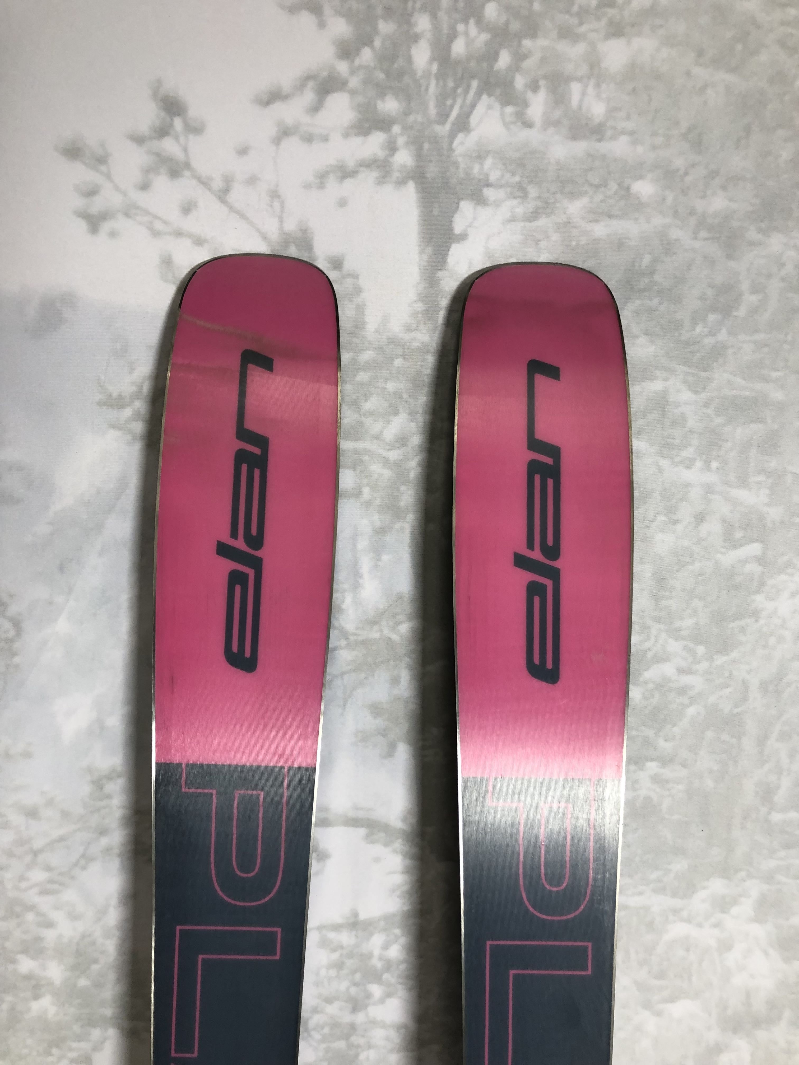 Lightly used 2025 Elan Playmaker 91 ski- 180cm w/ Salomon Strive 13 adjustable GW binding