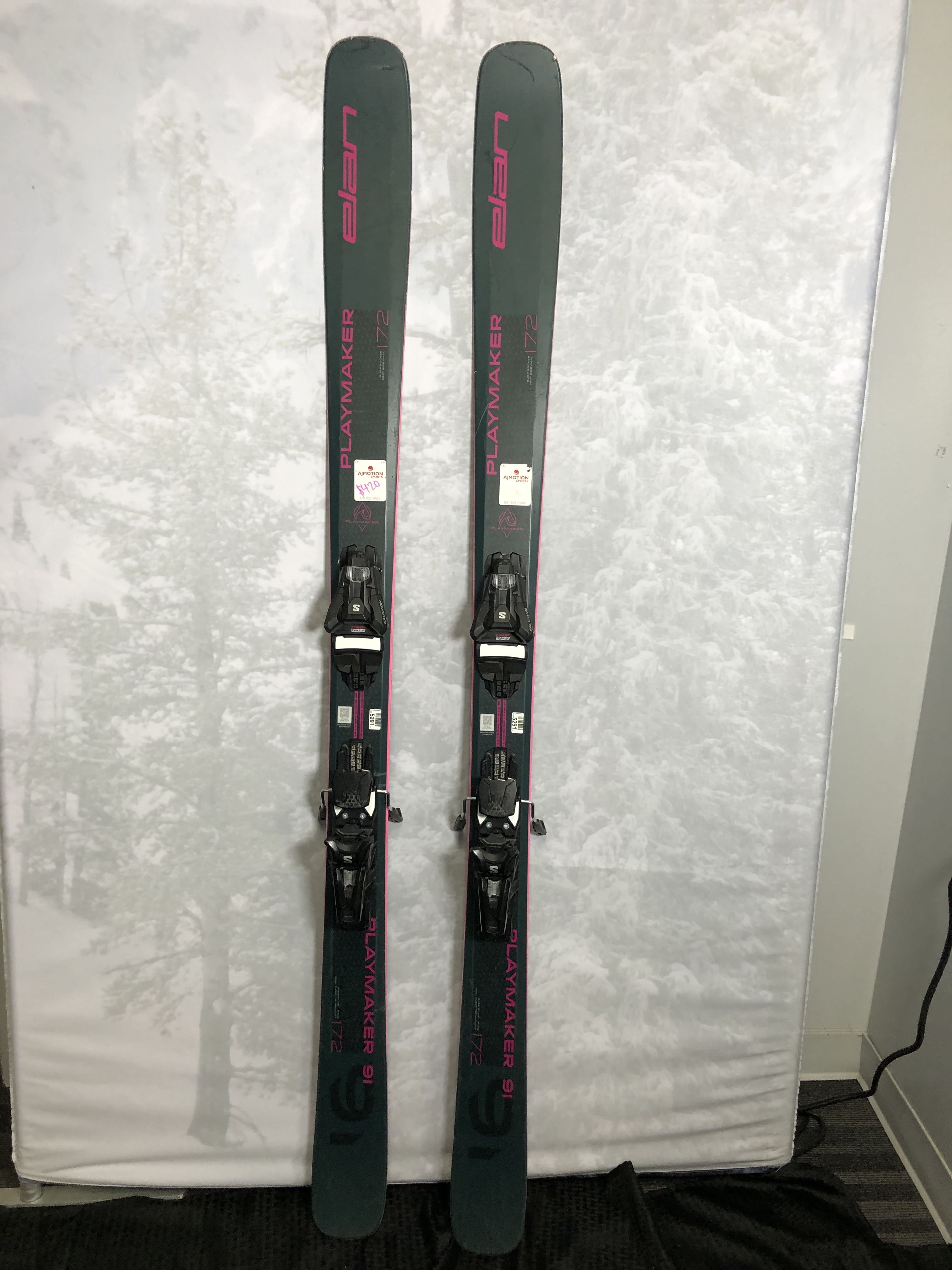 Used 2025 Elan Playmaker 91 ski- 172cm w/ Salomon Strive 13 adjustable GW binding