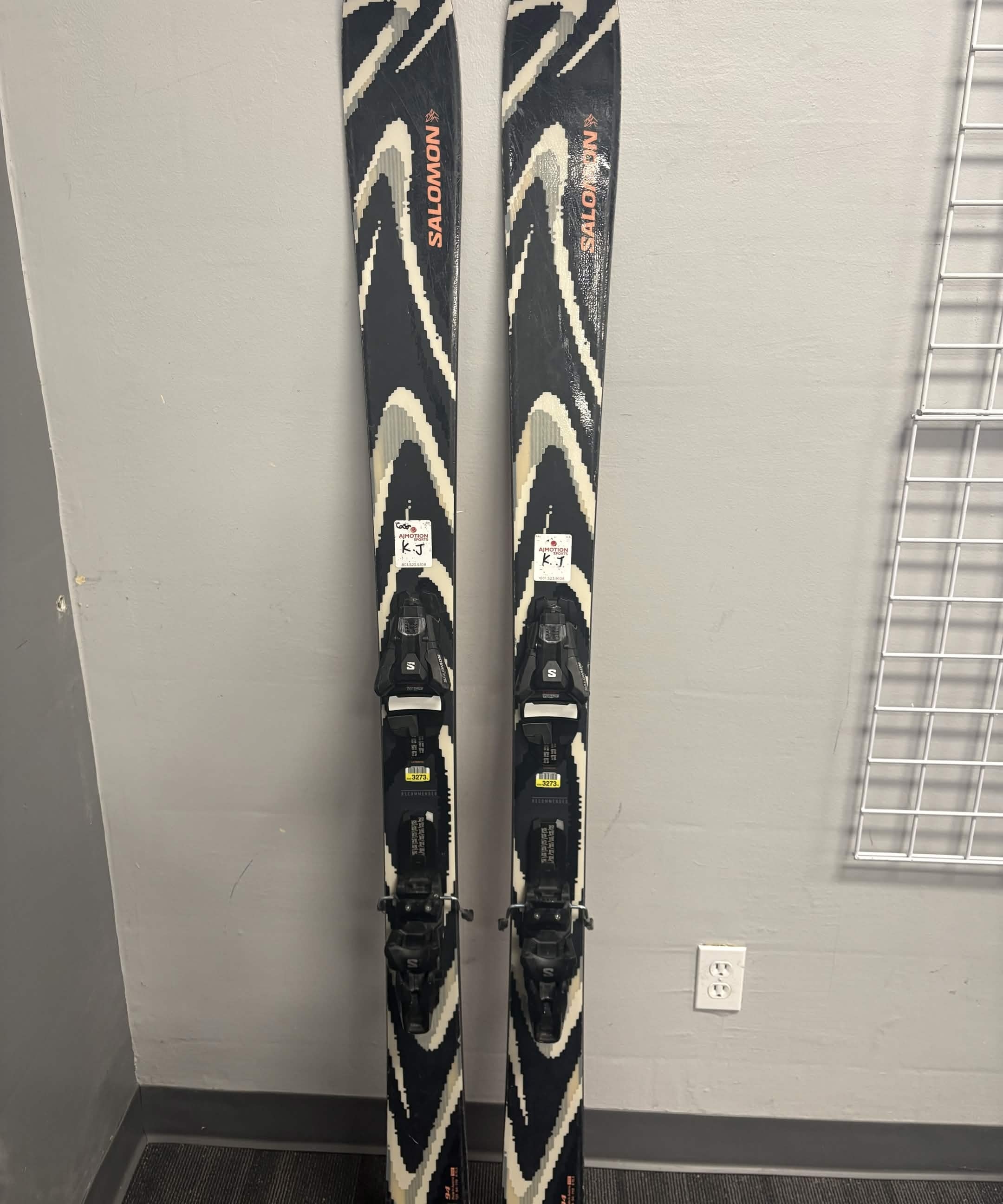 k2 blackhawk skis Mindbender 90 / 178cm it comes as no surprise that the K2 Midnight Womens Ski is back by popular demand and K2 Apache Blackhawk 167 |