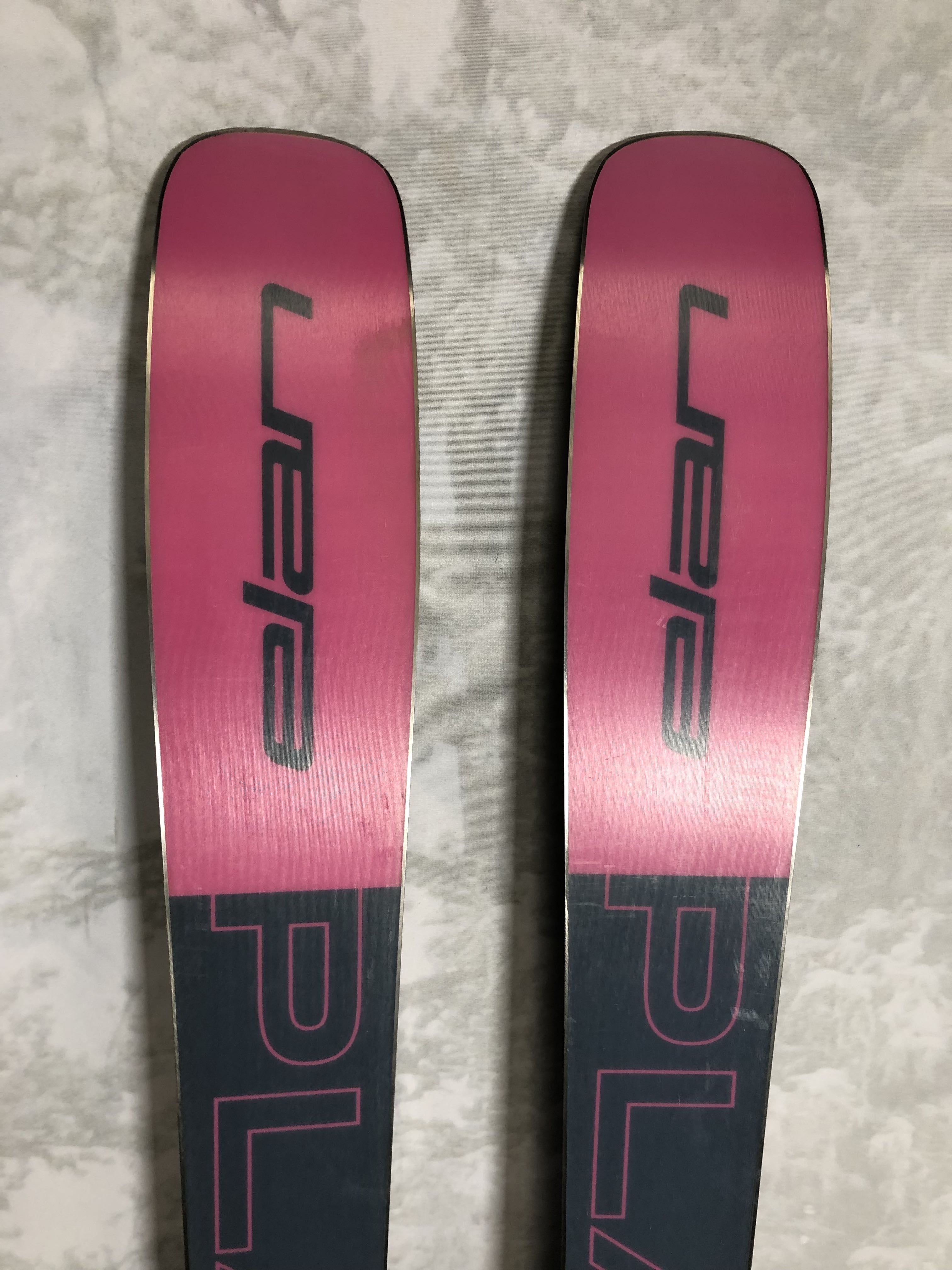 Used 2025 Elan Playmaker 91 ski- 172cm w/ Salomon Strive 13 adjustable GW binding