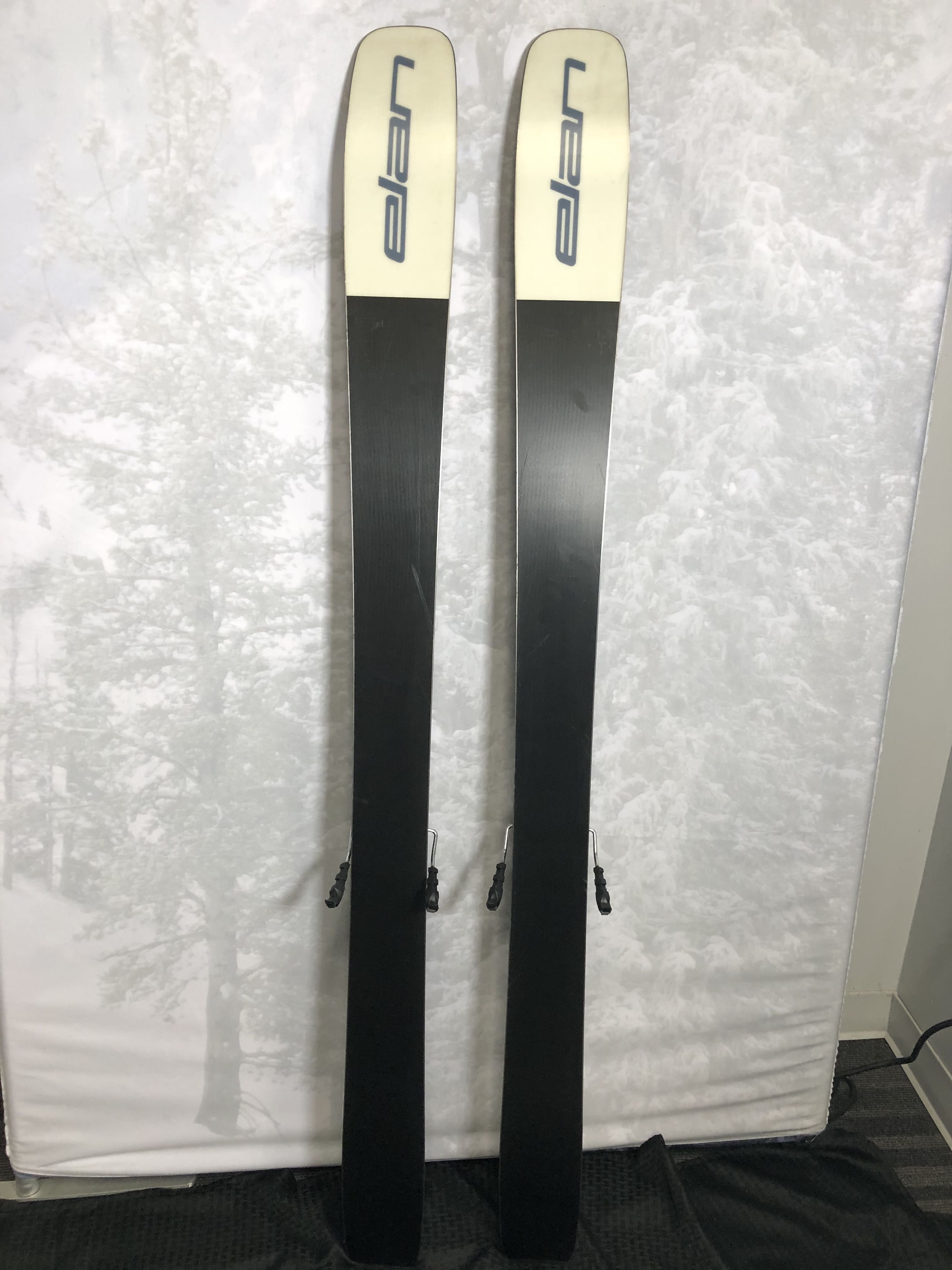 Used Elan Ripstick 102 Black Edition 161 Cm Ski W/ Tyrollia Attack LYT11 adjustable GW binding