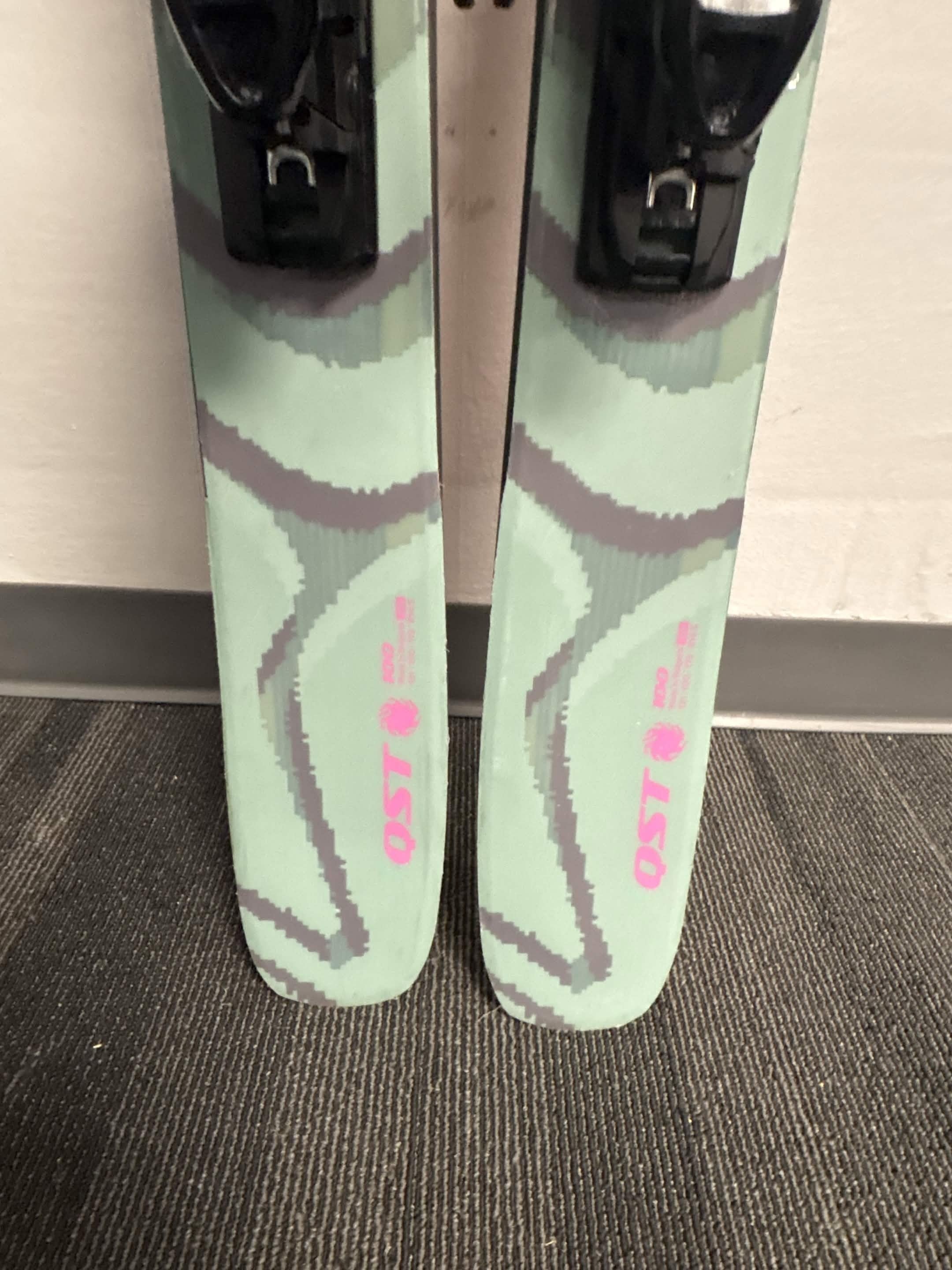 Lightly Used Salomon QST 100 Skis w/ Salomon NR M10 GW Demo Binding- 156cm