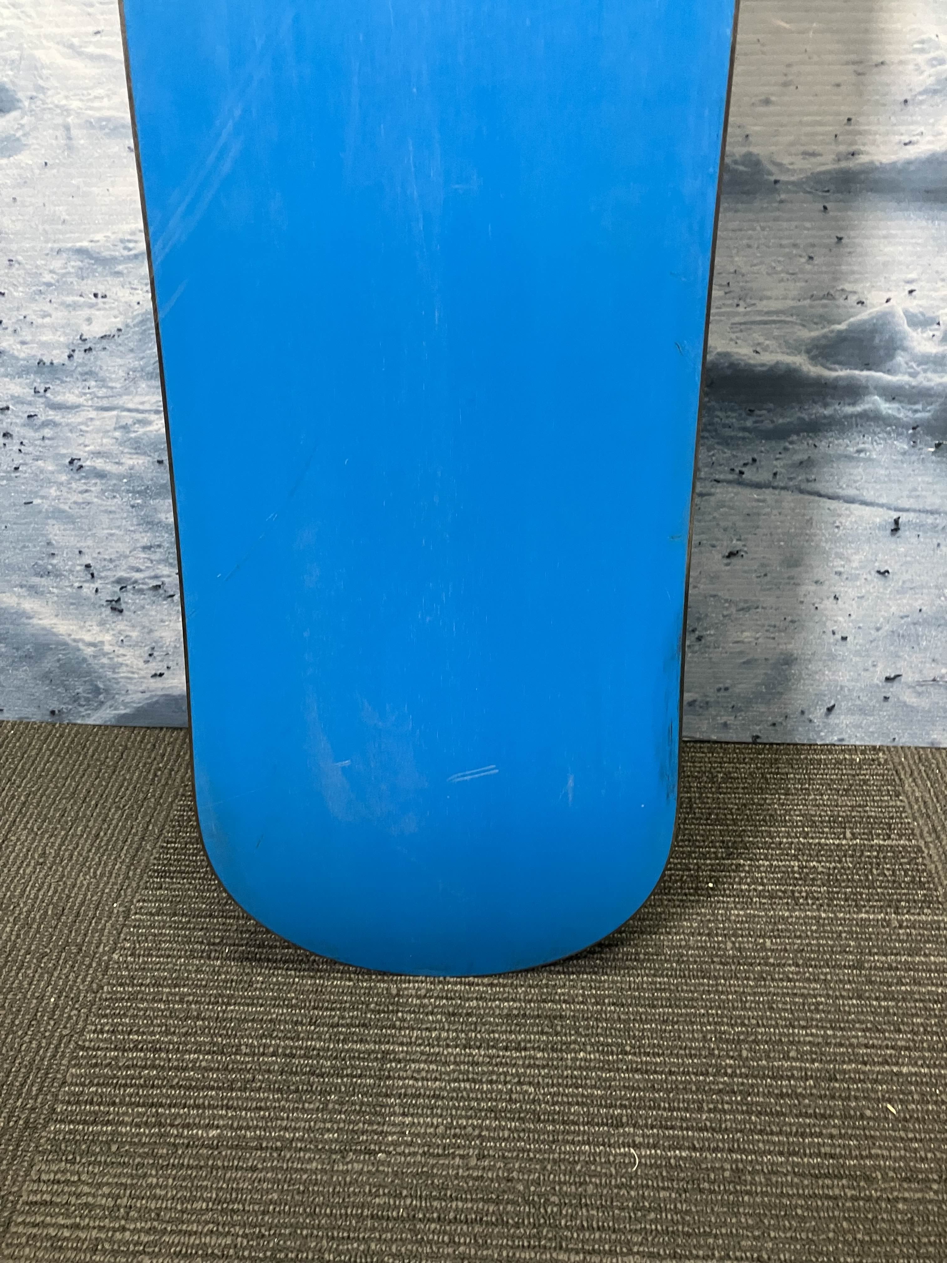 Heavily Used Never Summer Harpoon 156 CM Snowboard W/ K2 Large Demo Binding
