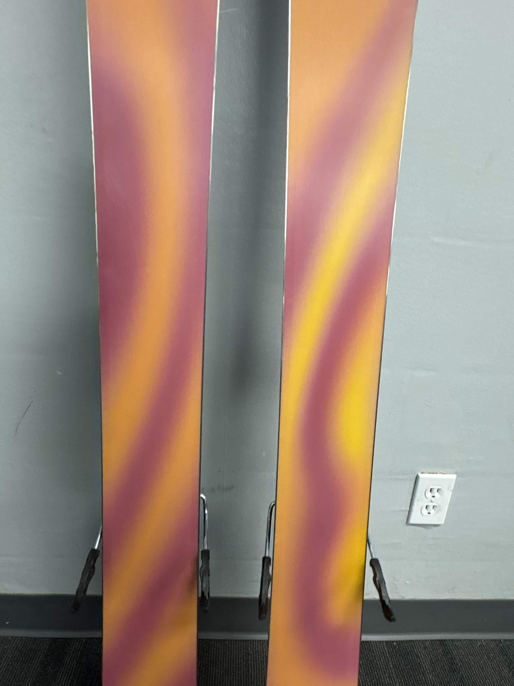 Lightly Used Salomon QST 100 Skis w/ Salomon NR M10 GW Demo Binding- 156cm