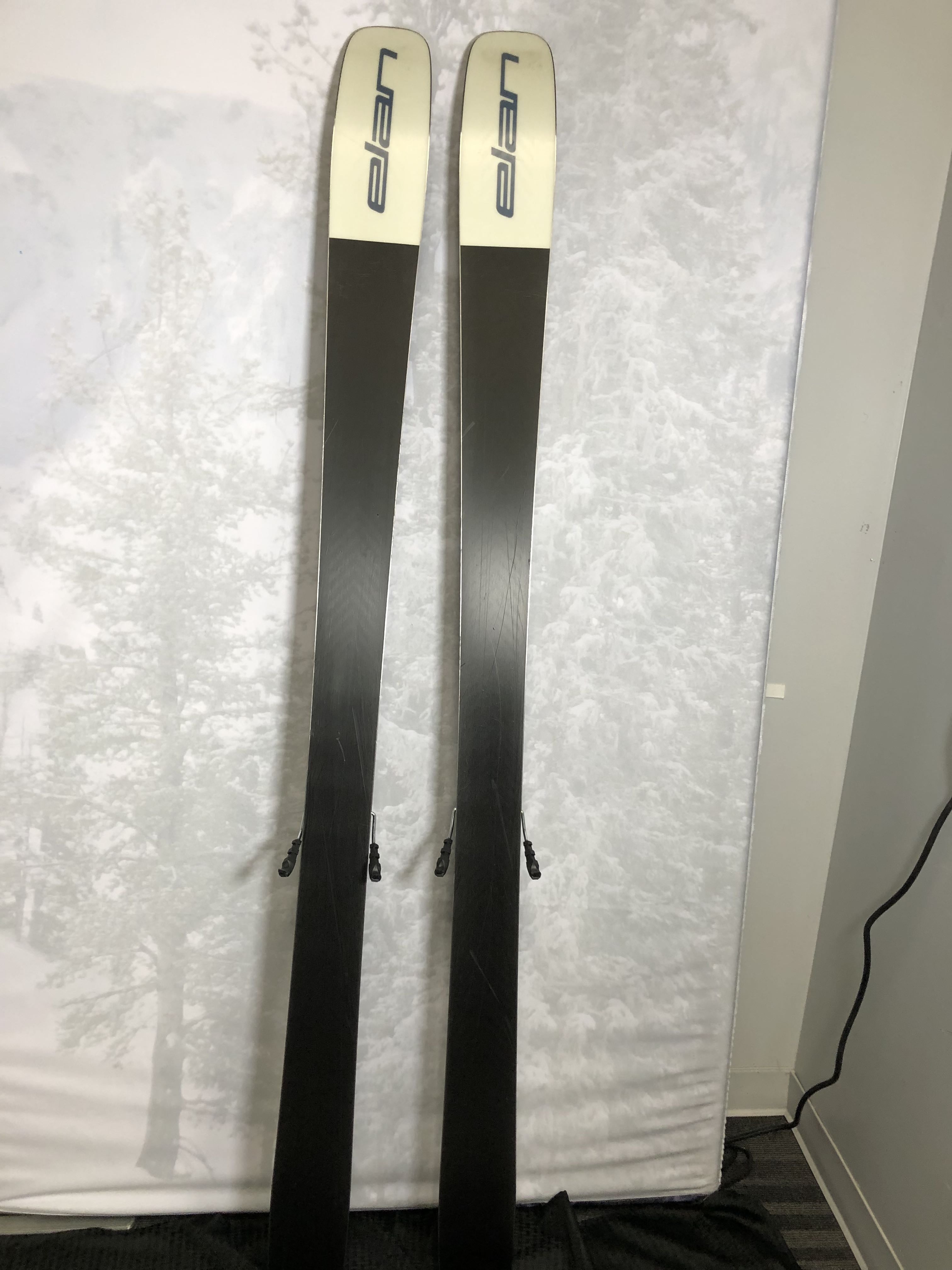Used Elan Ripstick Black Edition 96 - 189cm w/ Tyrolia Attack 13 adjustable GW Binding