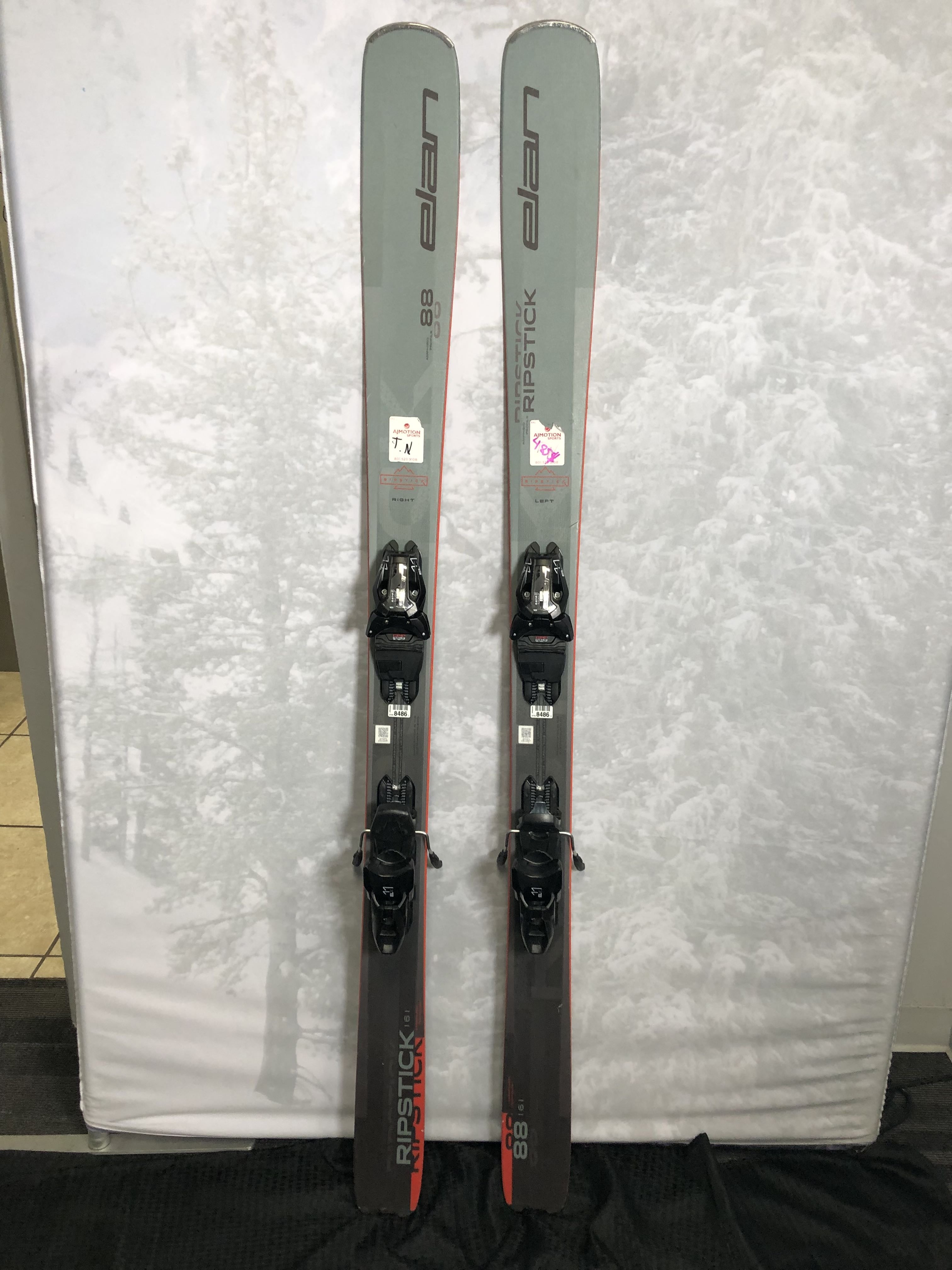 Used 2025 Elan Ripstick 88 - 161cm w/ Elan ELX 11 adjustable GW bindin ...