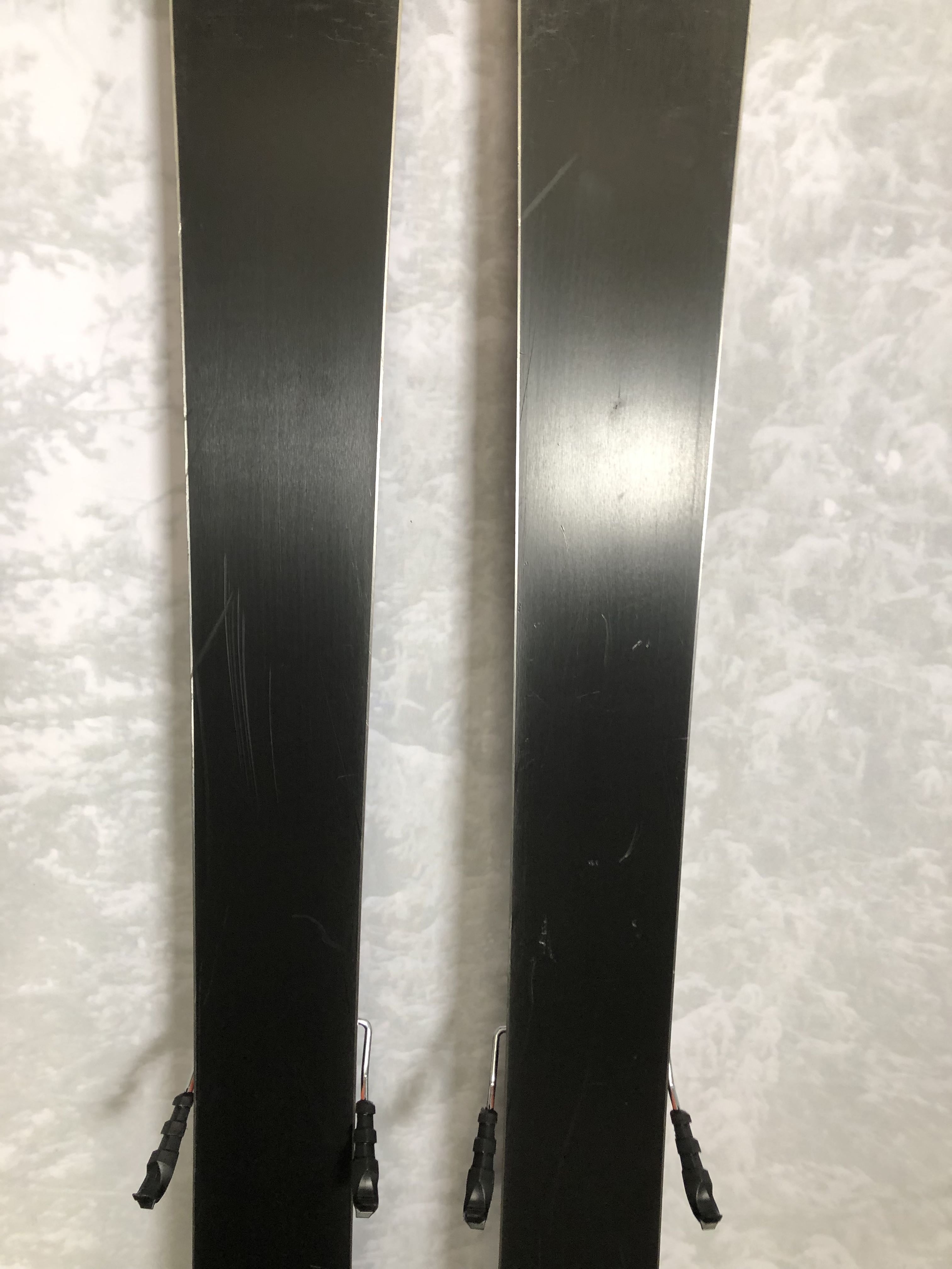 Lightly Used Elan Ripstick 108 - 175cm w/ Tyrollia Attack 13 adjustable GW b indings