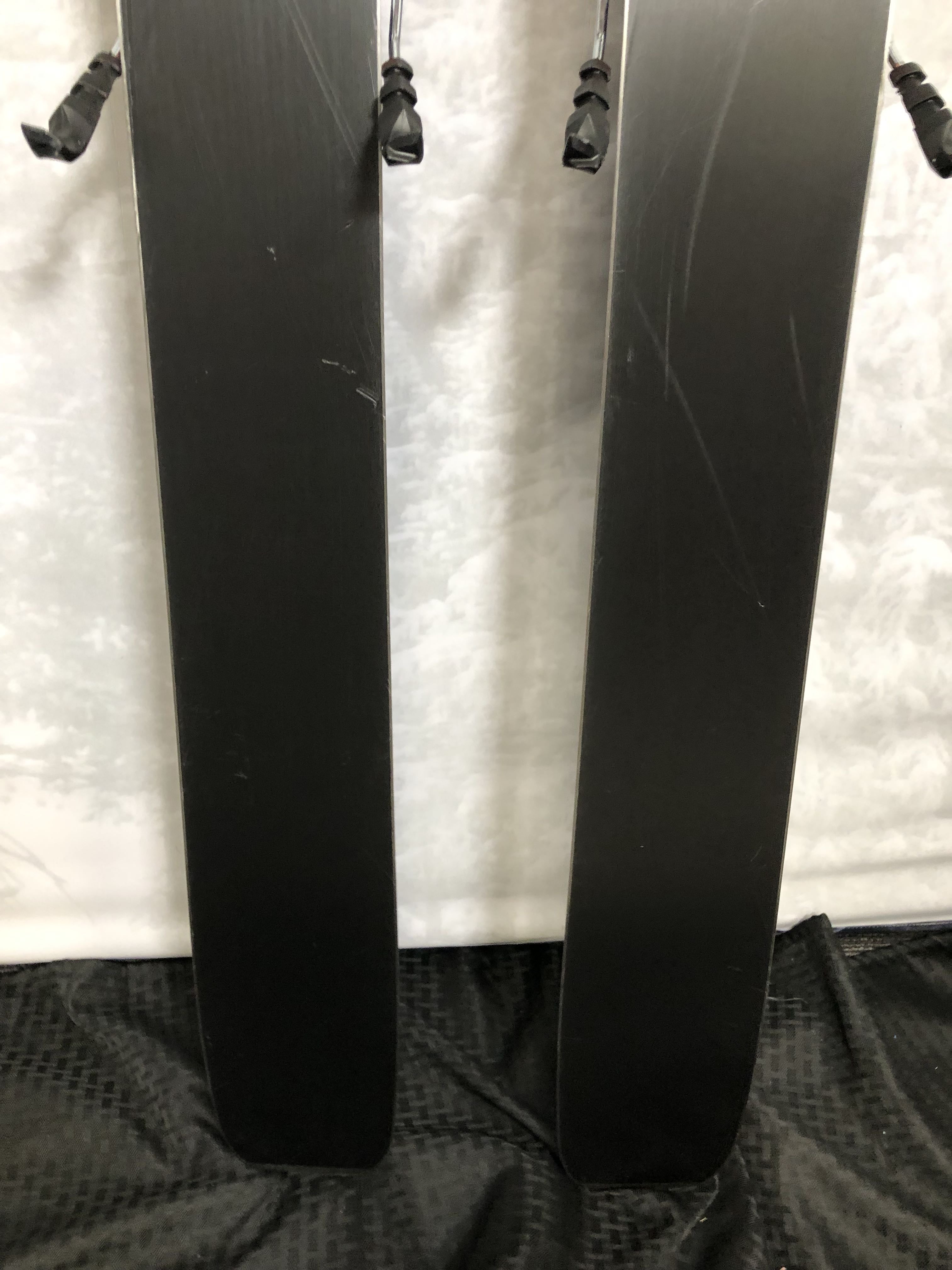 Lightly Used Elan Ripstick 108 - 175cm w/ Tyrollia Attack 13 adjustable GW b indings