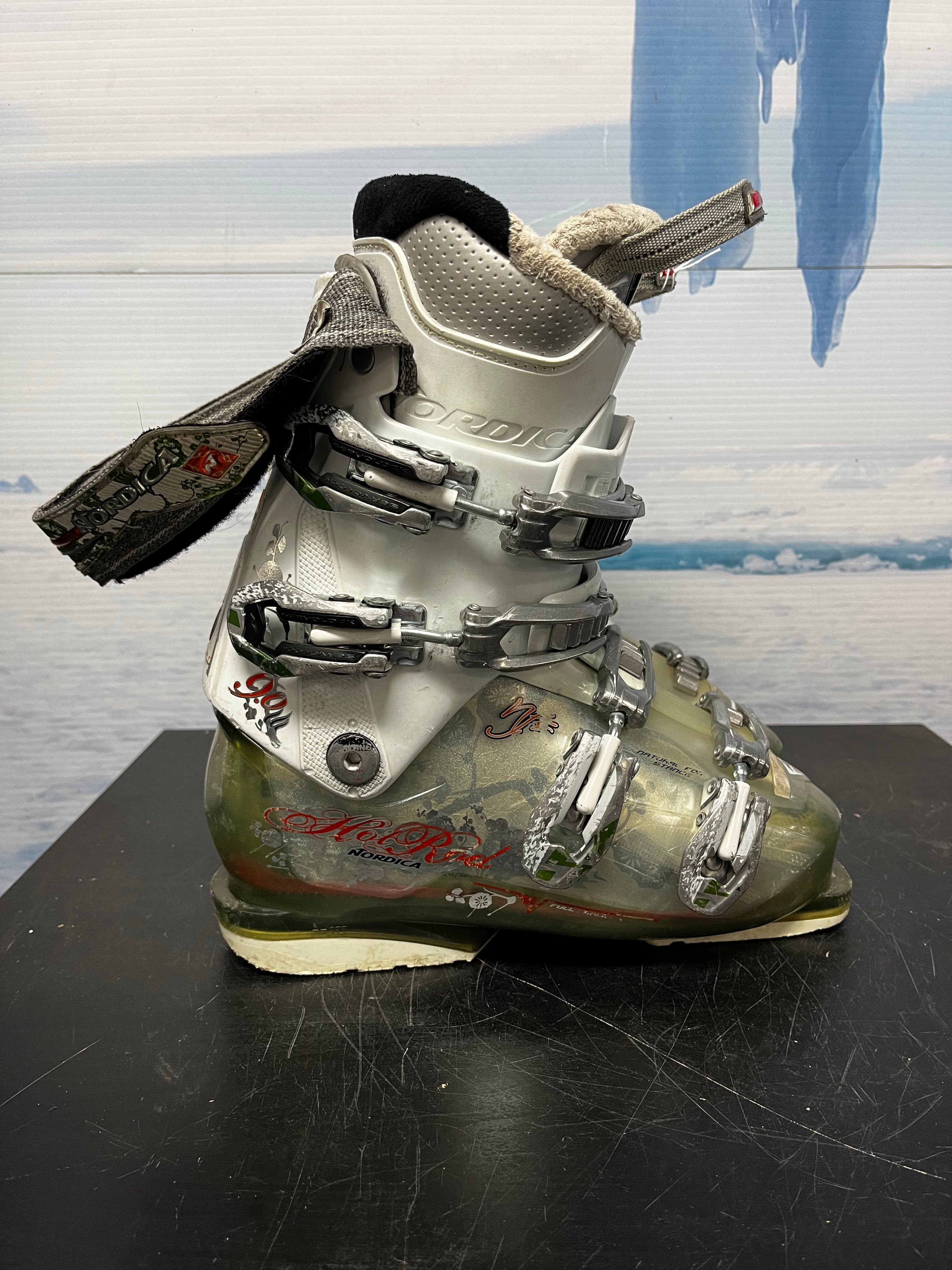 Used Nordica Hot Rod 9.0W Ski Boot - 24.0