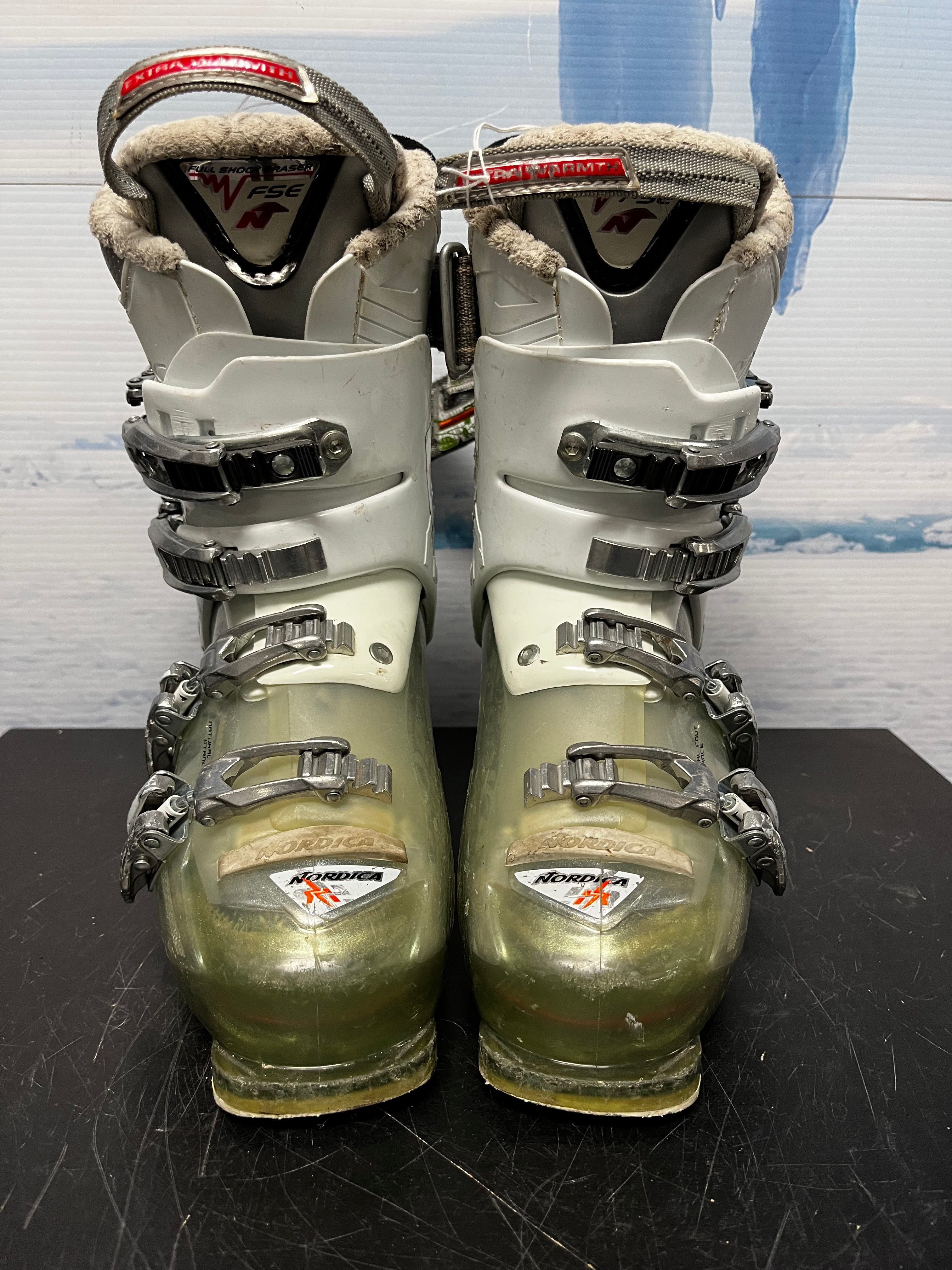 Used Nordica Hot Rod 9.0W Ski Boot - 24.0