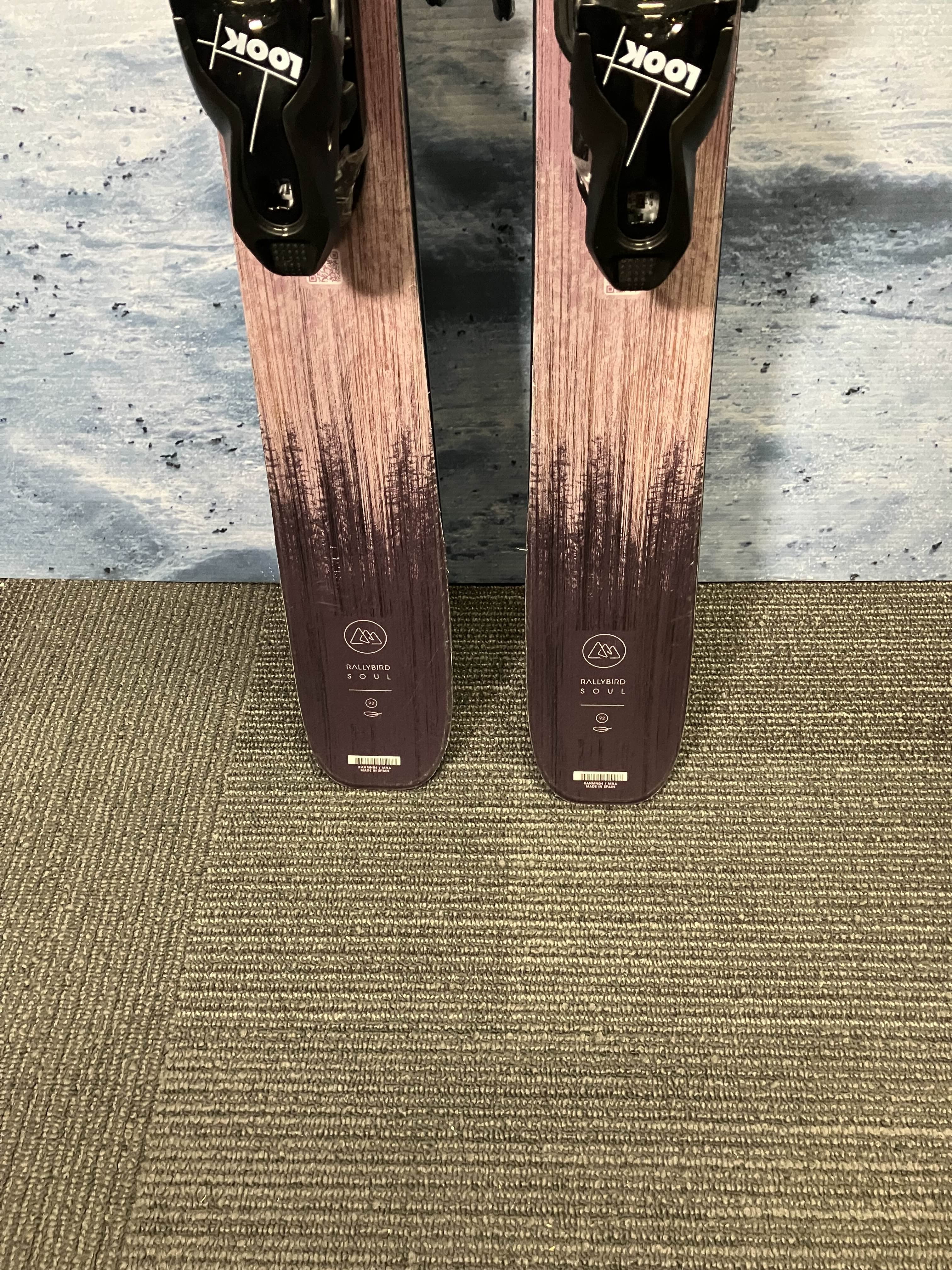 Used Rossignol Rallybird Soul 92 Skis - 146cm w/ Look Xpress 11 Demo Bindings