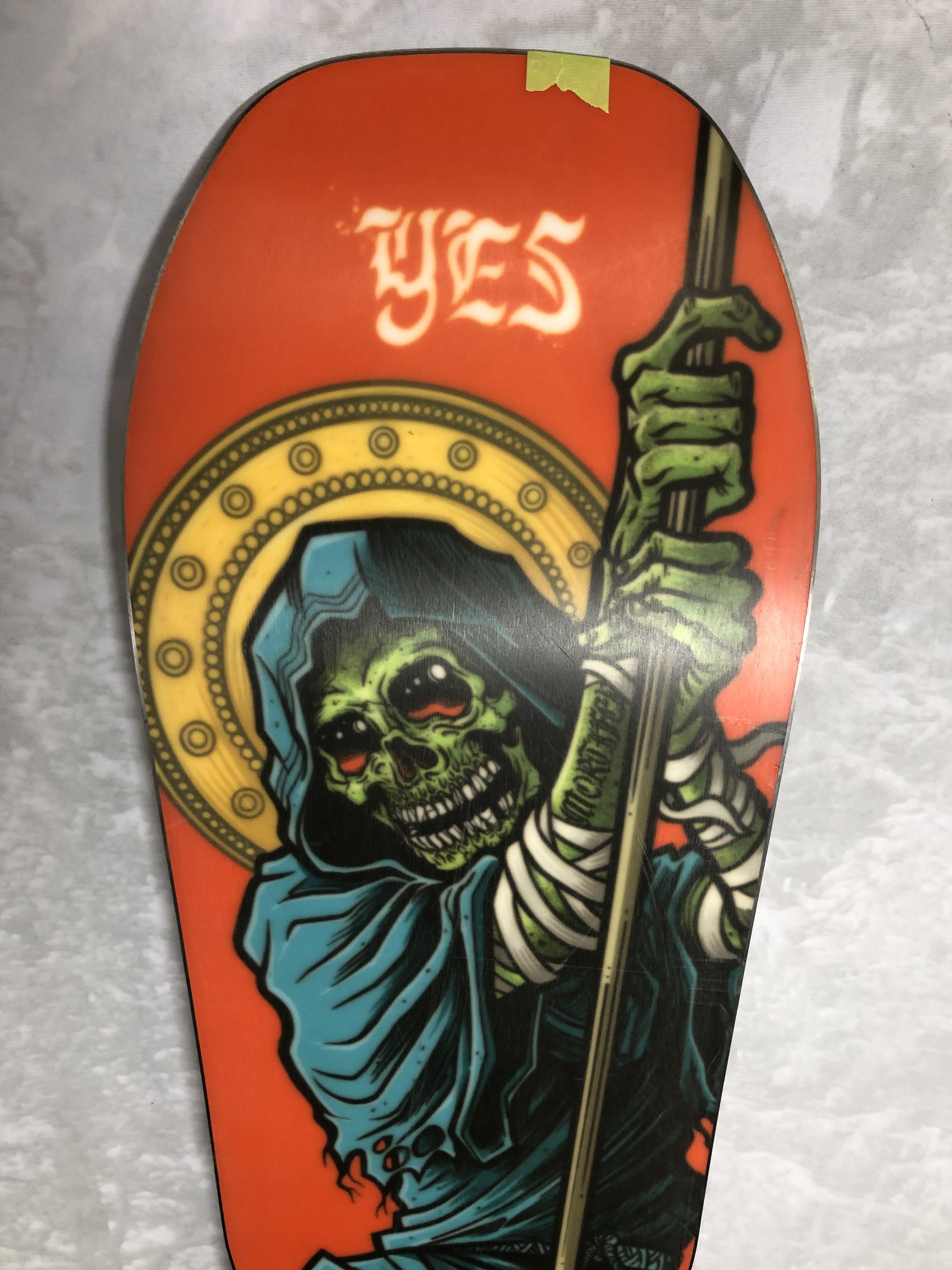 Lightly Used Yes All In 2025 160W CM Snowboard