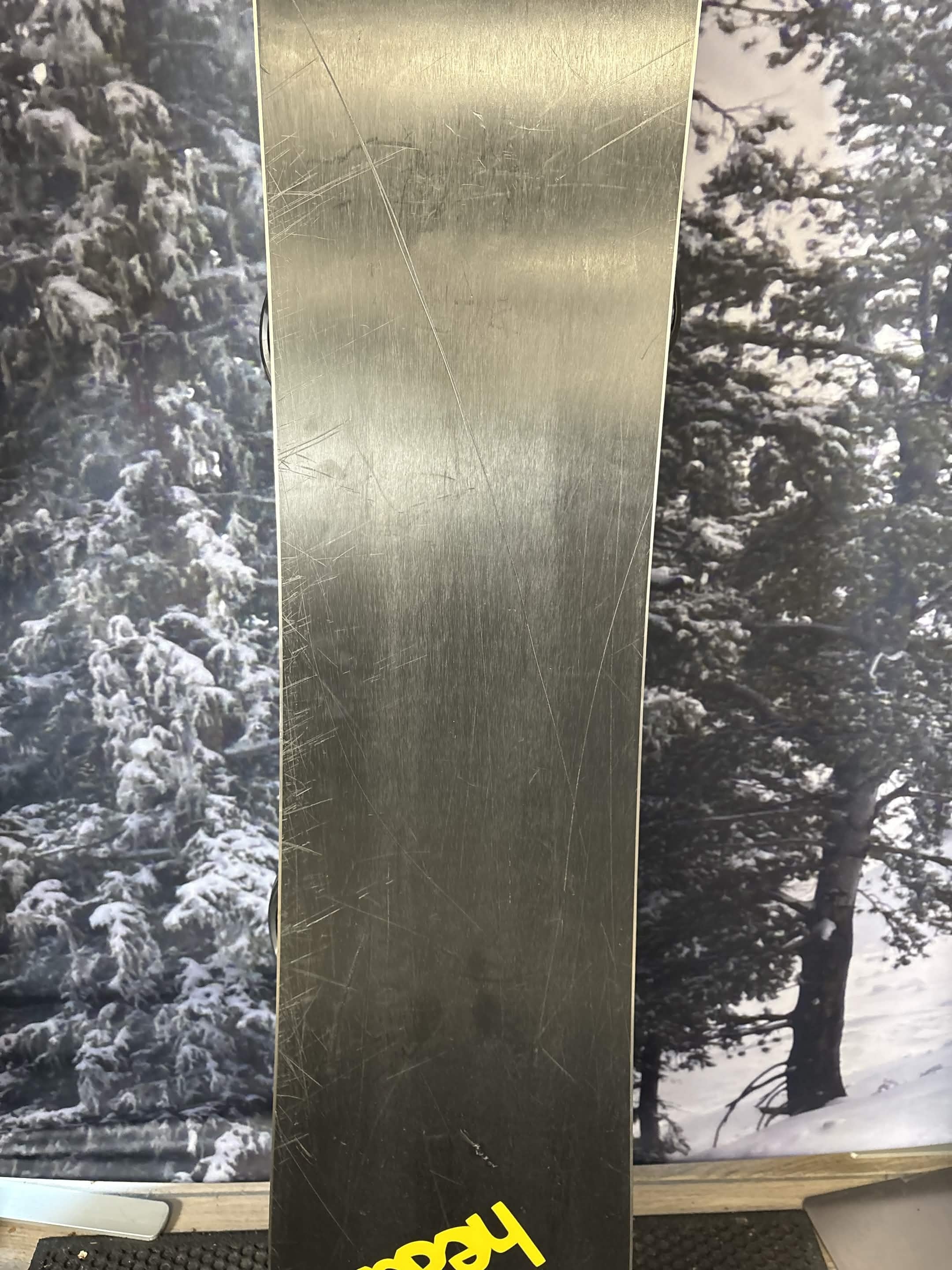 Head Flex 4D 140cm Snowboard - Used